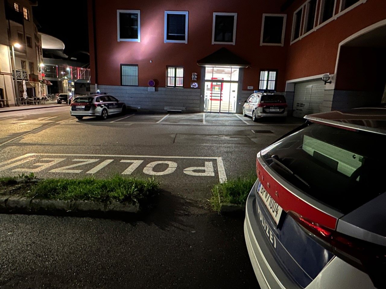 Die Beamten der Polizeiinspektion Kufstein stellten eine Alkoholisierung der Unfalllenkerin fest. Archivbild.