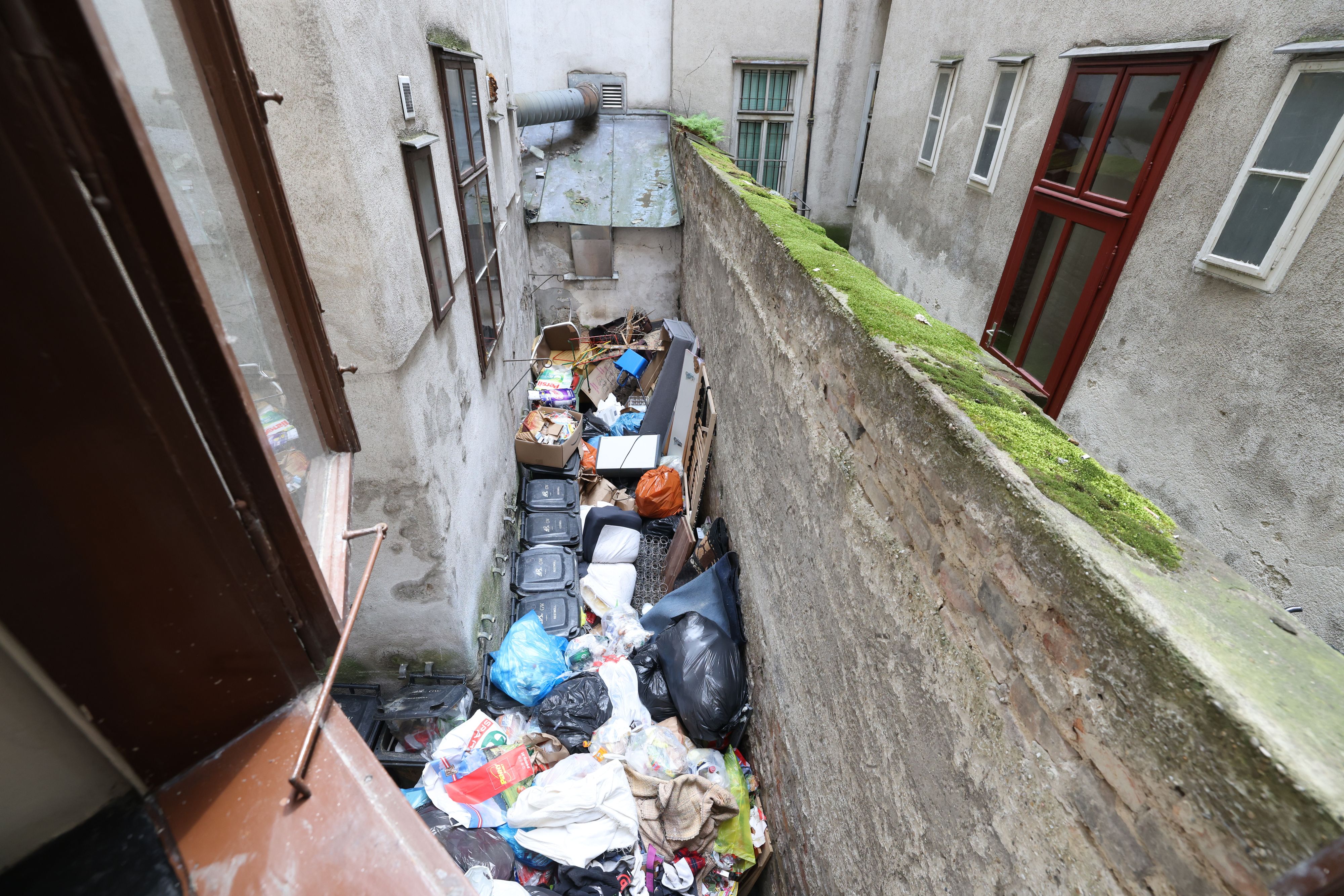 Die Zustände in seinem Wohnhaus sind für einen Mieter in Wien-Ottakring nicht mehr erträglich.