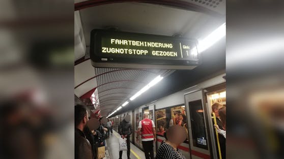 Weil eine Frau mehrere Male die Notsprechanlage betätigt hat, kam es im Bereich der U-Bahnstation Vorgartenstraße zu einem Polizeieinsatz.