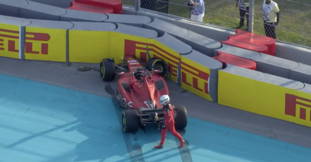 Charles Leclerc in der Wand