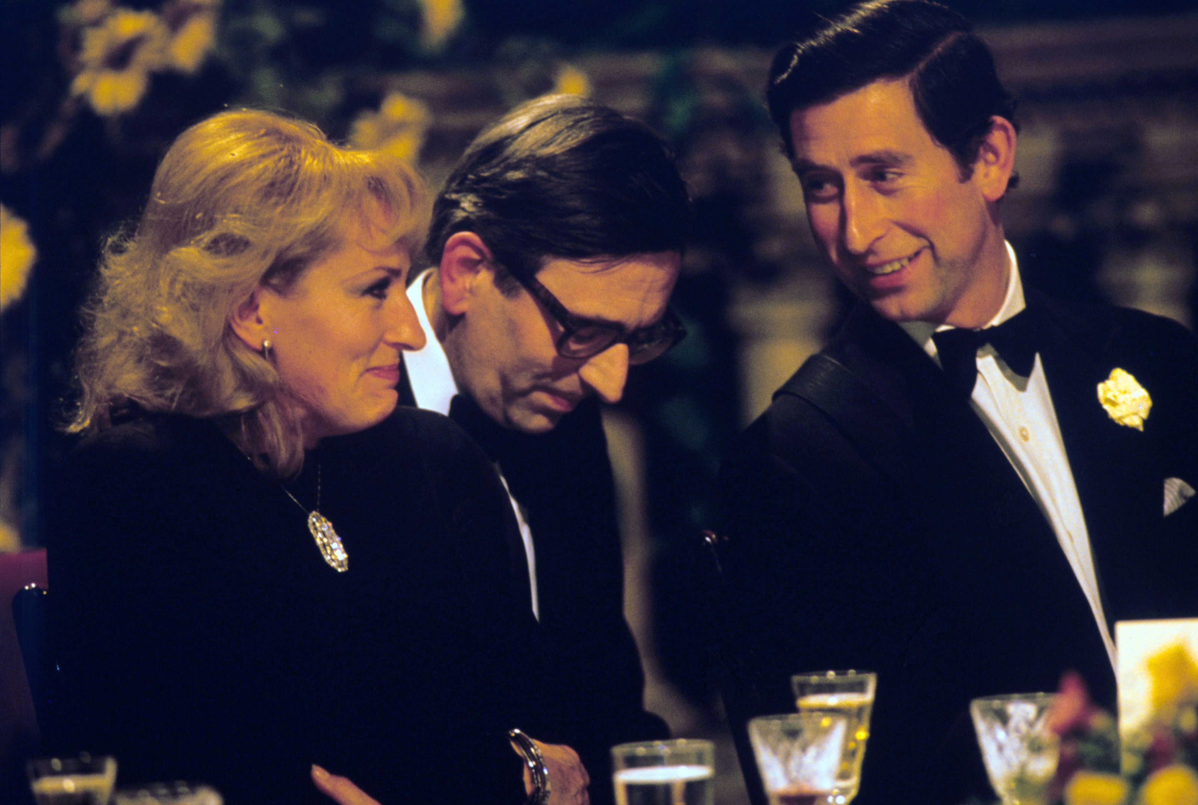 Prinz Charles (r) und Dagmar Koller, die Gattin des Wiener Bürgermeisters Zilk, aufgenommen bei einem Galadinner am Abend des 15.04.1986 im Rathaus in Wien.