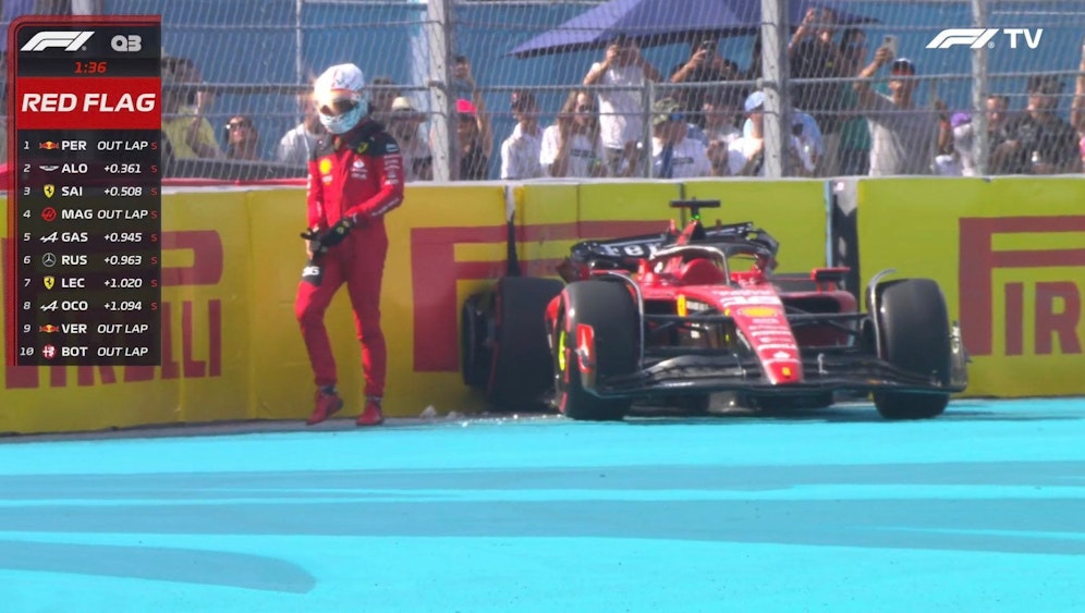 Leclerc steckt in der Wand