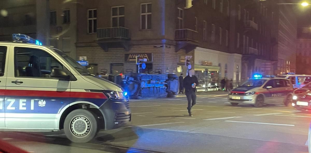 Die Kreuzung musste nach dem Crash gesperrt werden.
