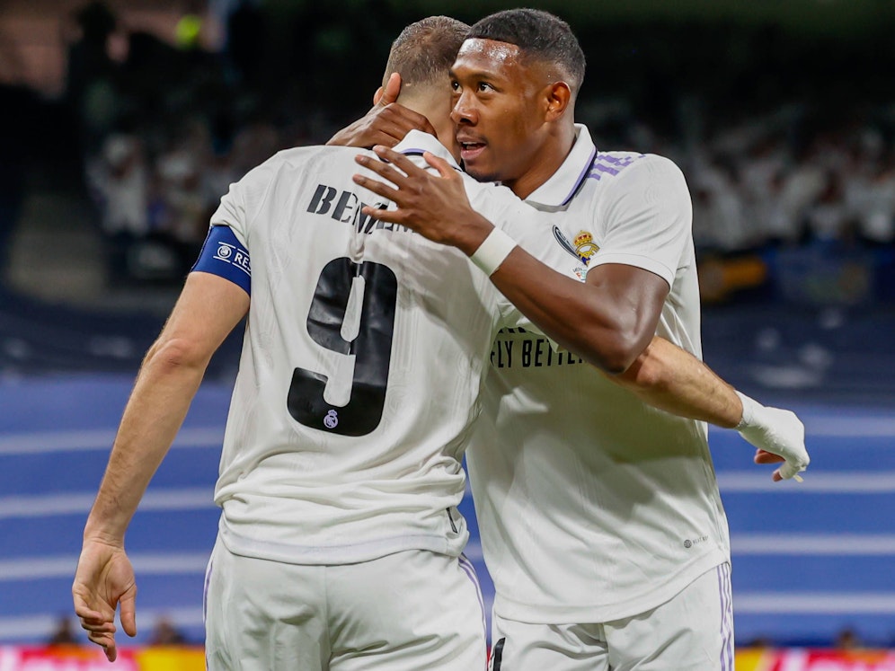 Alaba herzt Benzema - eines der letzten Male.