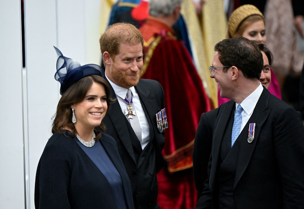 Harry mit dem Mann von Prinzessin Eugenie (l.)