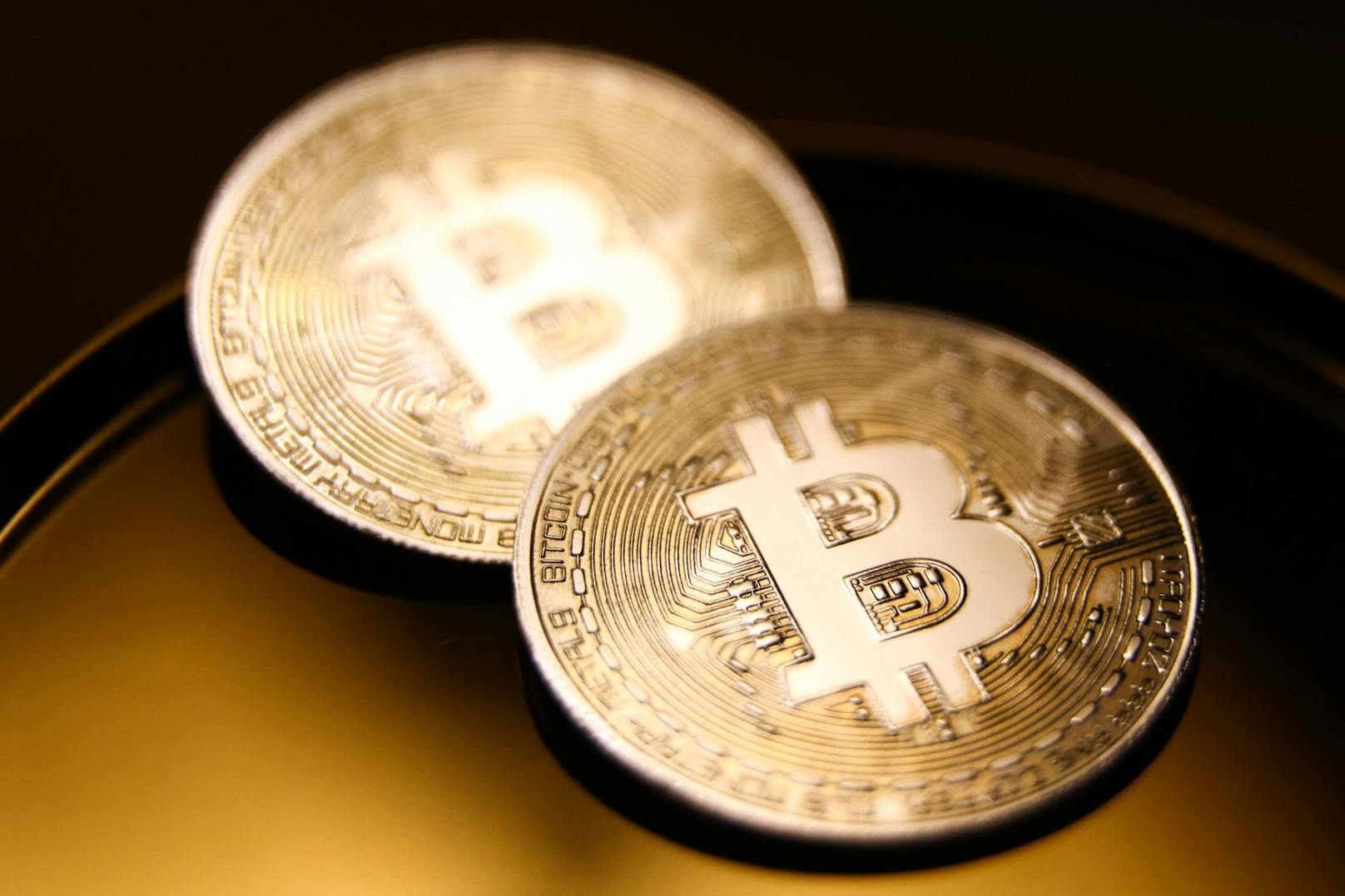 Größte Krypto-Börse stoppt plötzlich Bitcoin-Auszahlung