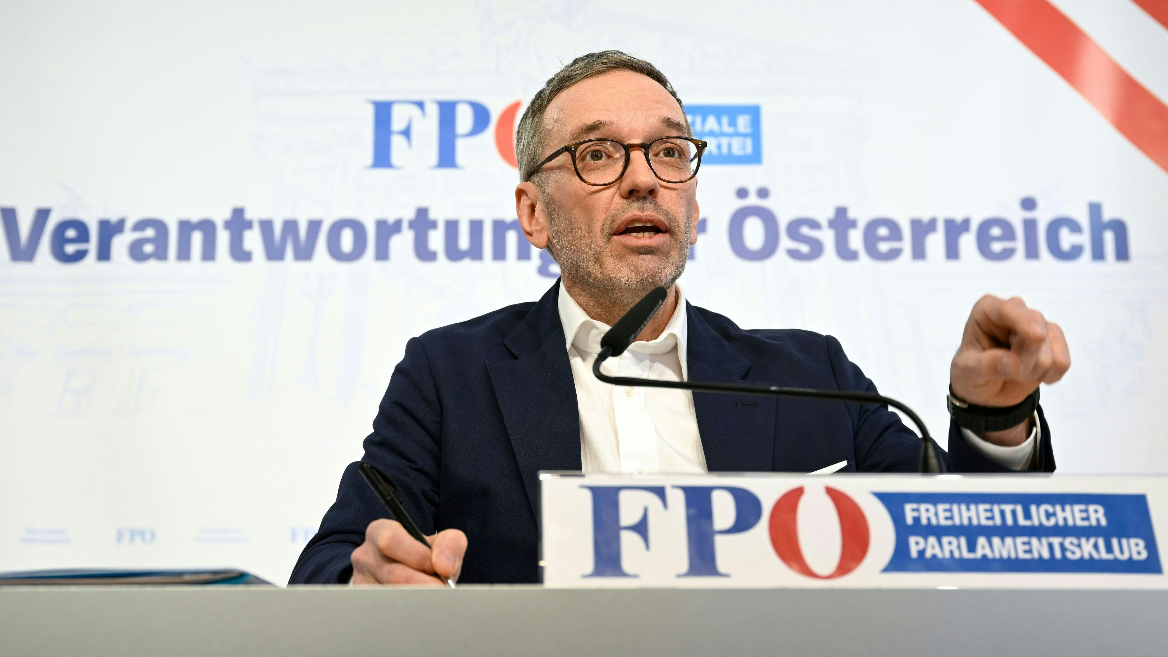 FPÖ-Bundesparteiobmann Herbert Kickl kündigte am Montag einen Misstrauensantrag gegen die Bundesregierung an.
