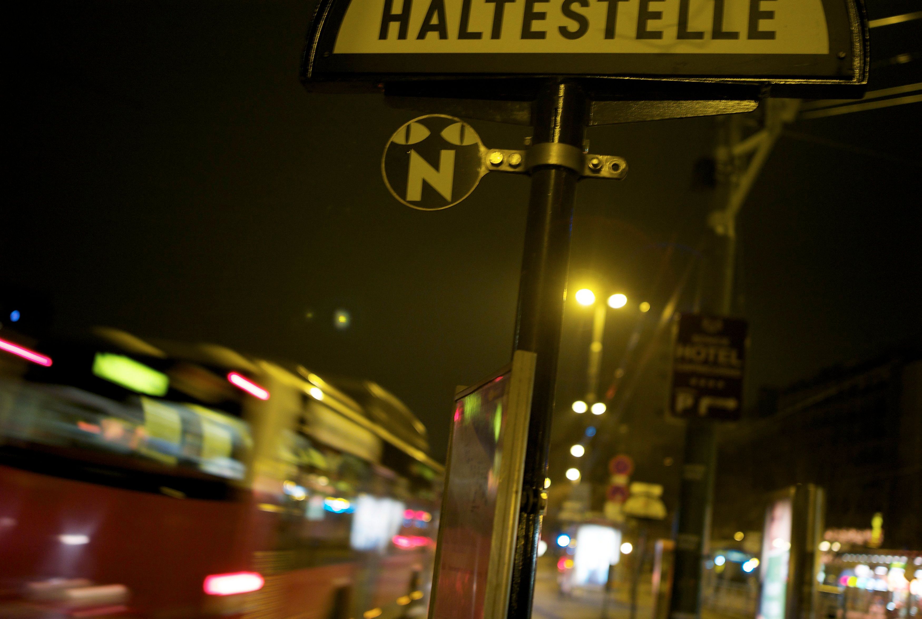 Ein 19-jähriger Wiener wurde in der Nacht auf Montag von zwei Jugendlichen mit dem Messer attackiert. (Symbolfoto)