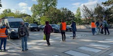 Neue Proteste: Klima-Kleber stoppen Verkehr bei Schönbrunn