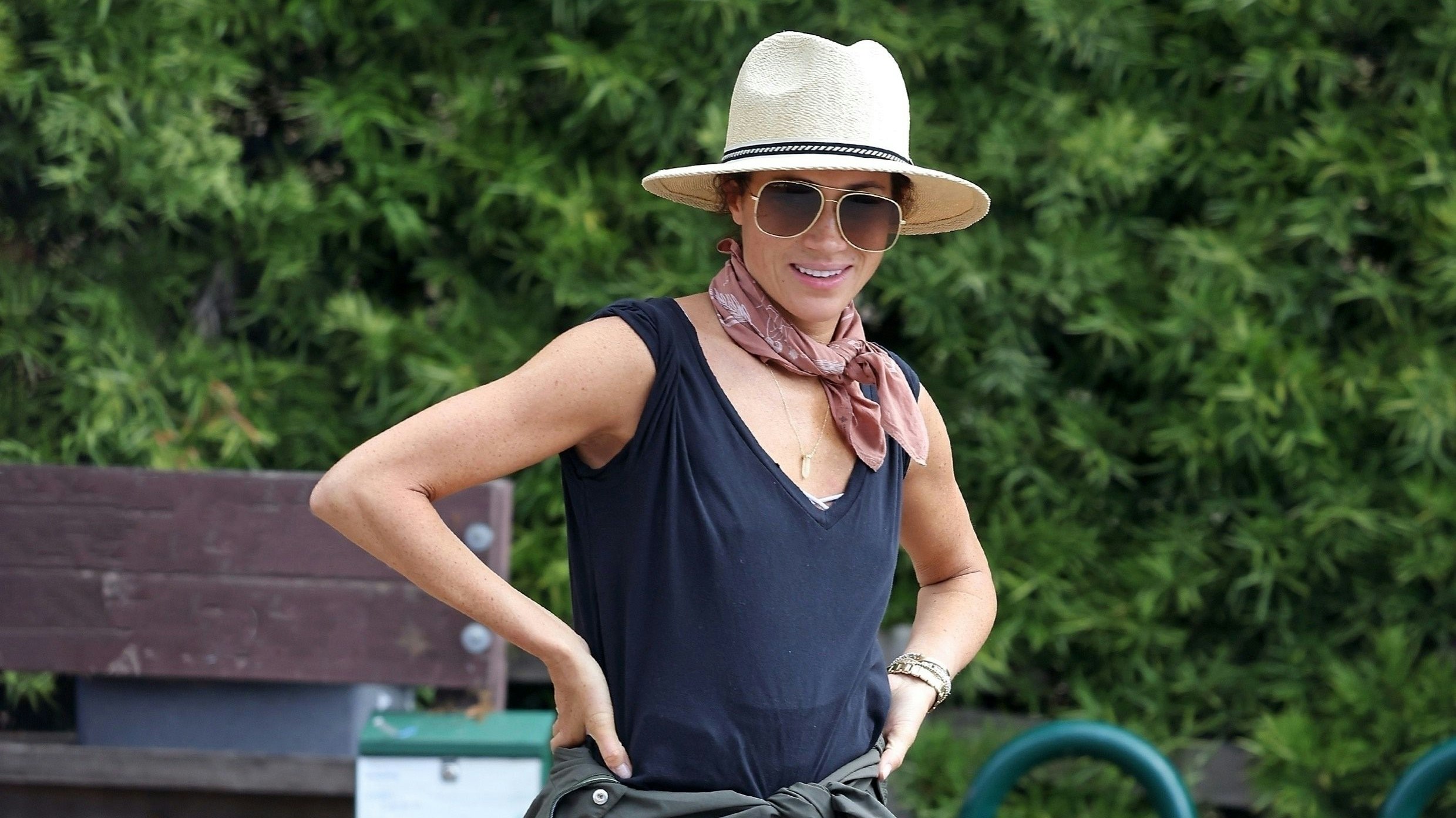 SONDERKONDITIONEN: MINDESTHONORAR: SANTA BARBARA, CA - *PREMIUM-EXCLUSIVE* - ** Meghan Markle is spotted hiking with friends - the first time the Duchess has been seen in public since King Charles? coronation and her and Prince Harry?s son Archie?s fourth birthday. Meghan was joined by long-time friends Markus Anderson and Heather Dorak on a 40-minute hike a short distance from her and Prince Harry?s $15 million home on Sunday morning (May 7). There was no sign of the Prince who only returned home to California from the London coronation the previous night. The royals? two children, Archie and Lilibet, were not with their mom. Meghan has known Markus and Heather for several years. Markus holds a senior position at the Soho House private members? club and has known Meghan since she was based in Toronto, Canada, filming the TV show ?Suits?. Heather has been Meghan?s pilates and yoga instructor friend also for several years. Both used to feature regularly in photos on Meghan?s Instagram account which she shut down when she began dating Harry. Pictured: Meghan Markle BACKGRID USA 7 MAY 2023    