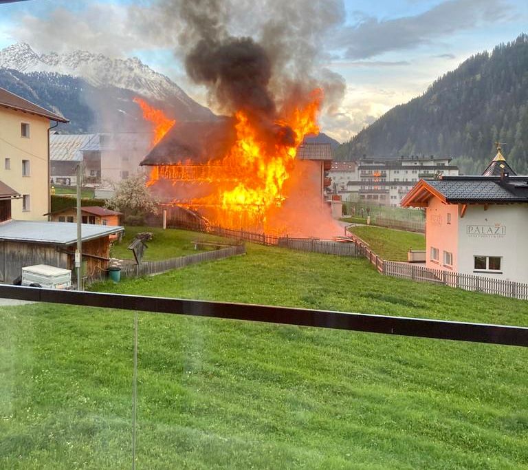 Bei dem Großbrand in Nauders (Tirol) wurden mindestens 27 Tiere getötet.