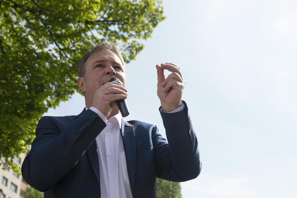 Traiskirchner Bürgermeister Andreas Babler (SPÖ) während einer Rede im Rahmen der Maifeier der SPÖ Krems-Lerchenfeld