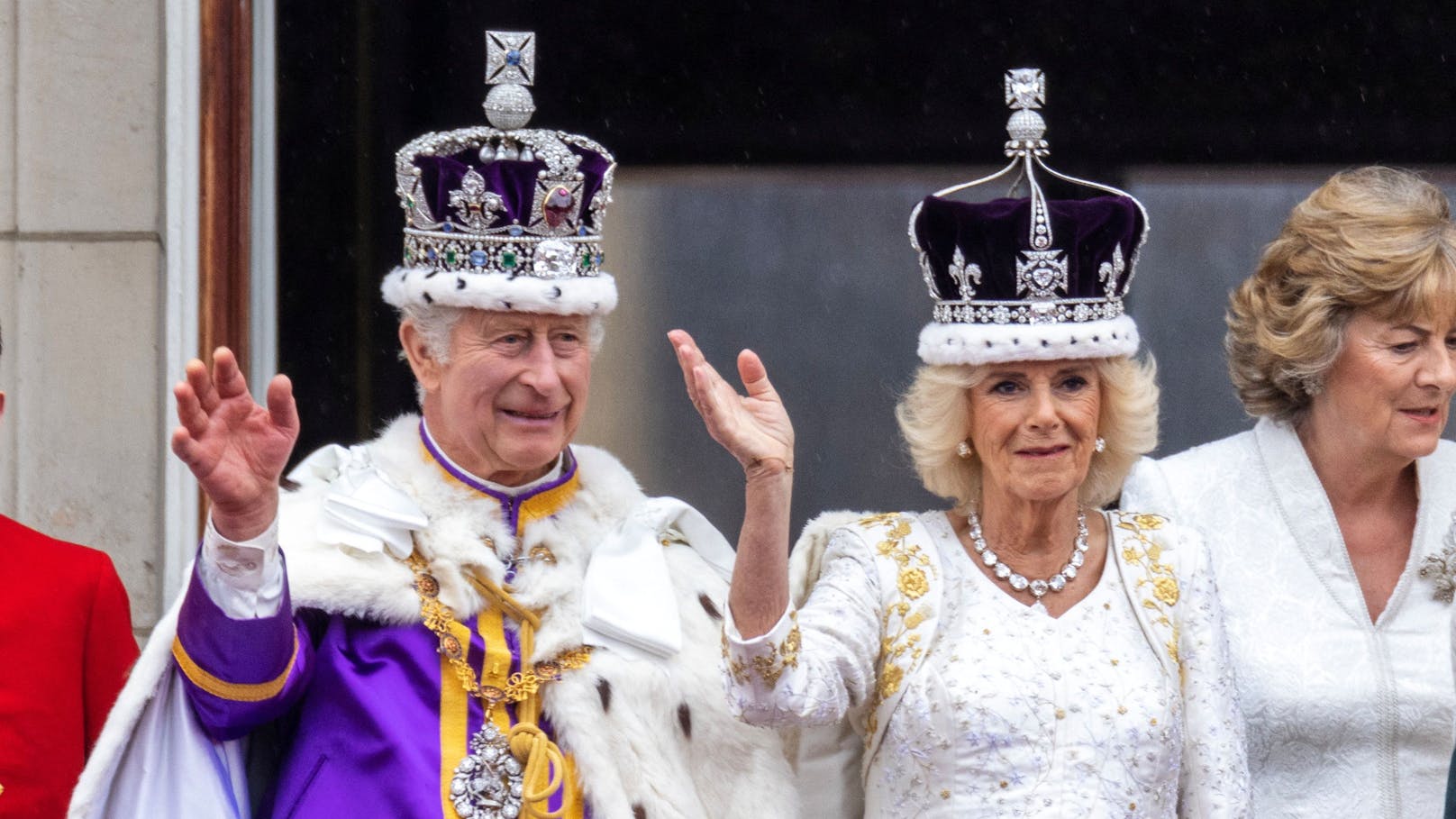 Die Krönung von King Charles III. ging am Samstag, den sechsten Mai über die Bühne und begeisterte Zuschauer aus aller Welt.