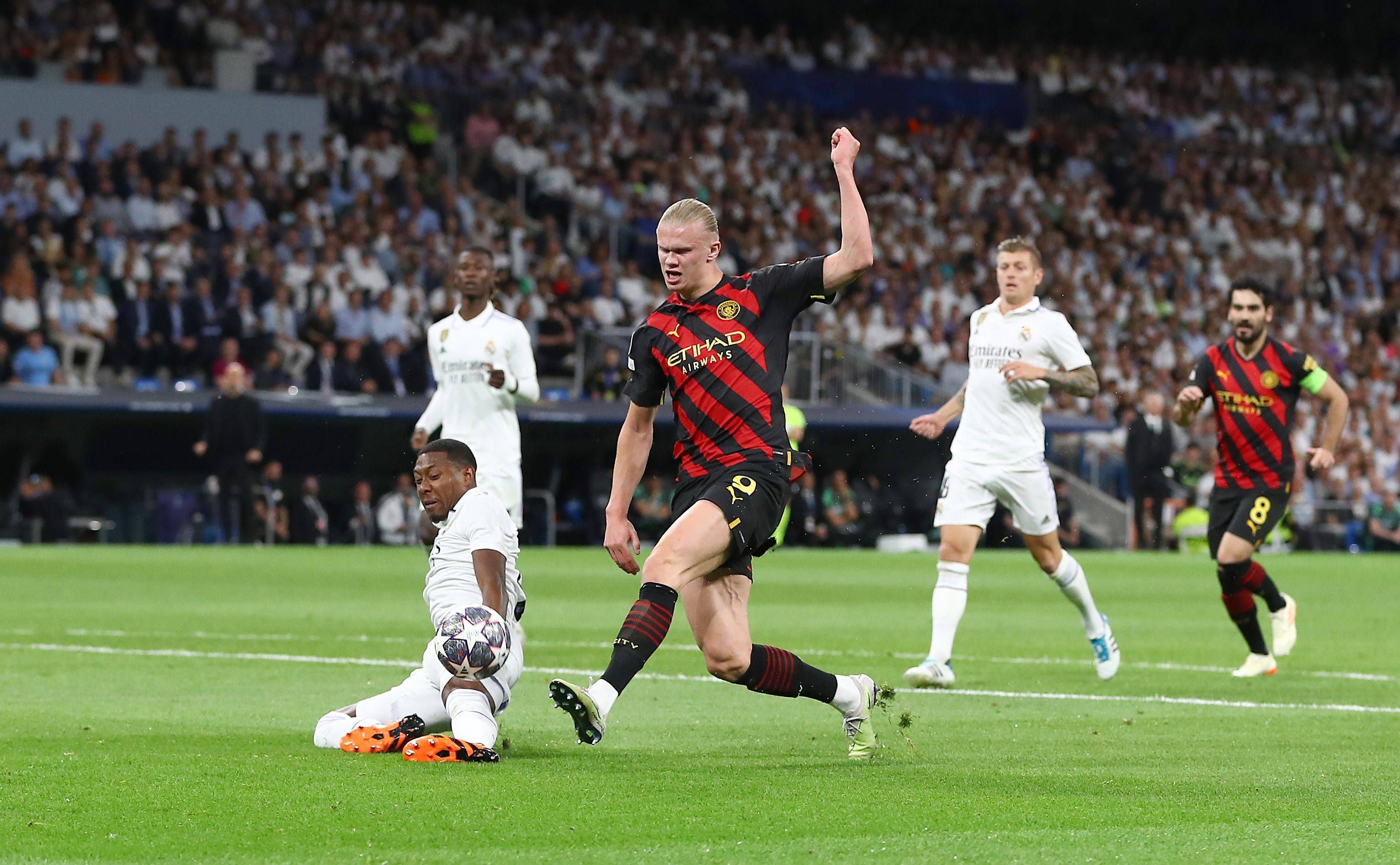 David Alaba gegen Erling Haaland