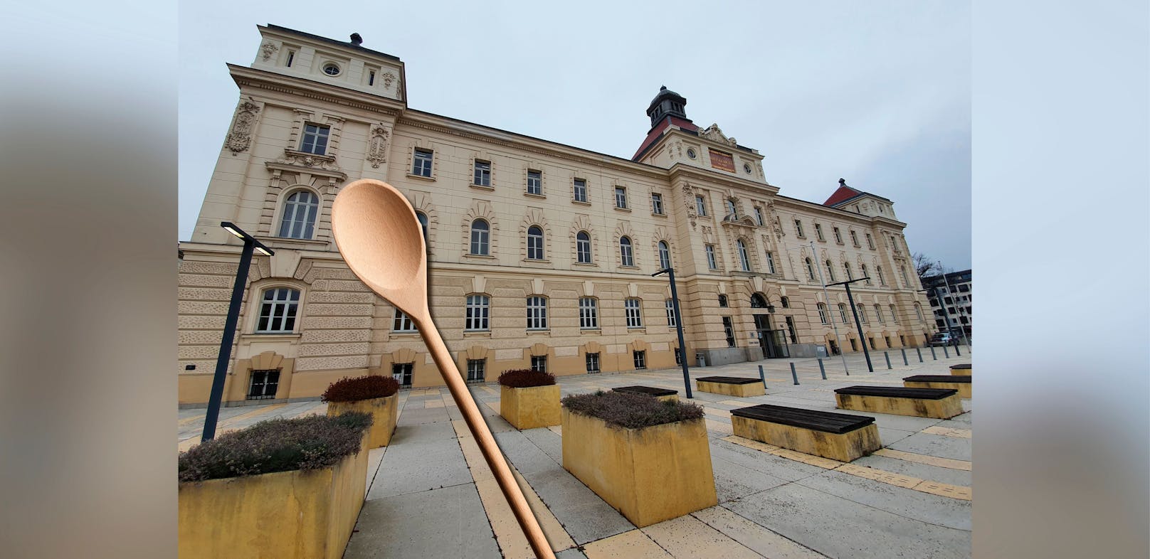 Prügelstrafe für Tochter (14) - die 38-jährige Mutter wurde in St. Pölten zu 5 Jahren Freiheitsstrafe verurteilt (nicht rechtskräftig).