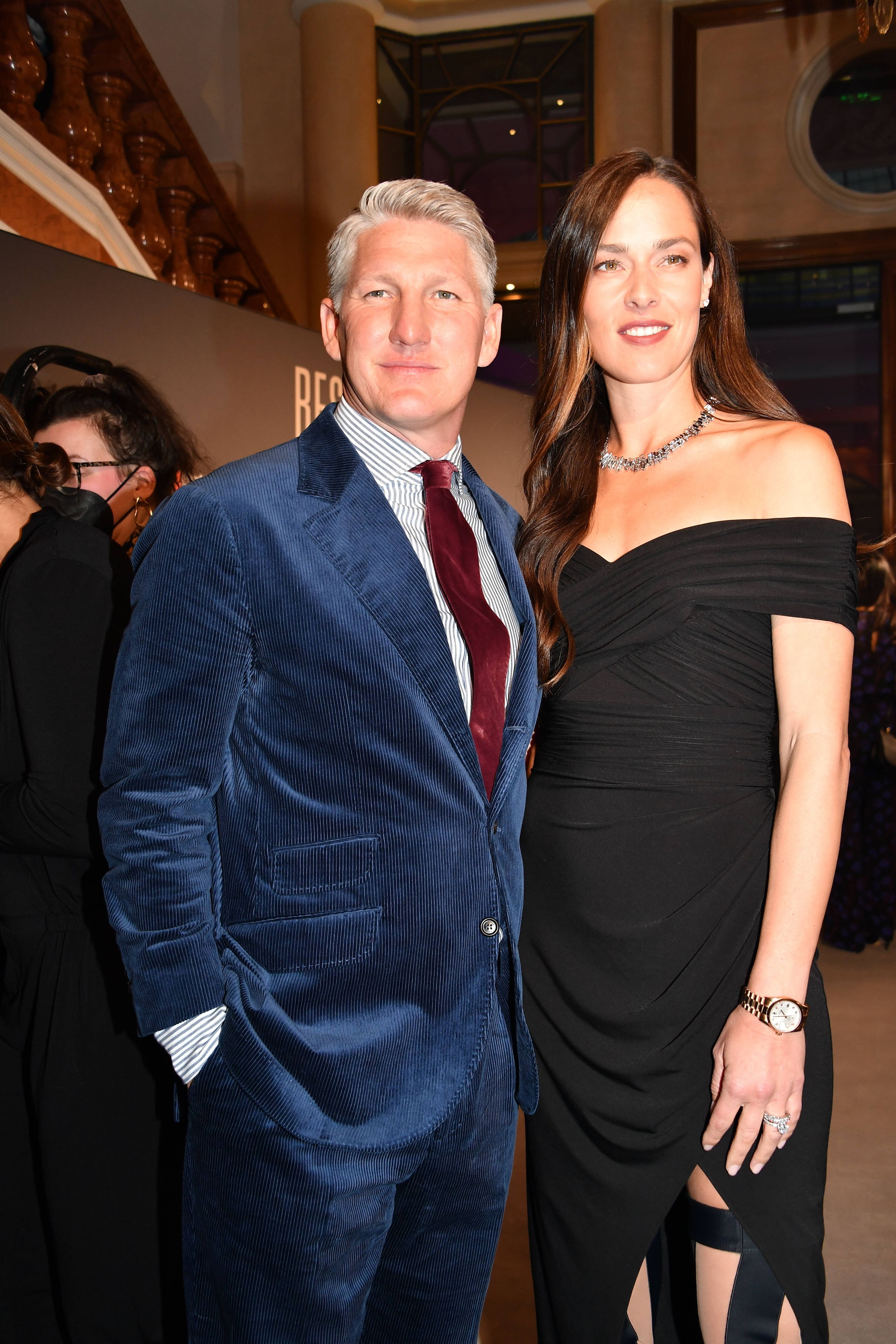 Bastian Schweinsteiger und Ana Ivanovic haben etwas zu berichten.