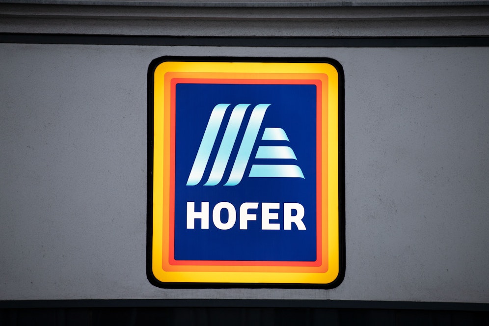 Der Diskonter Hofer senkt die Preise auf mehrere Milchprodukte. 