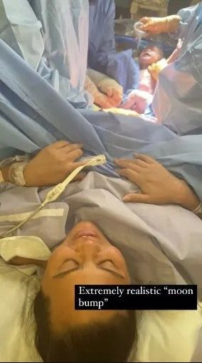 Chrissy Teigen teilte dieses intime Foto auf Insta.