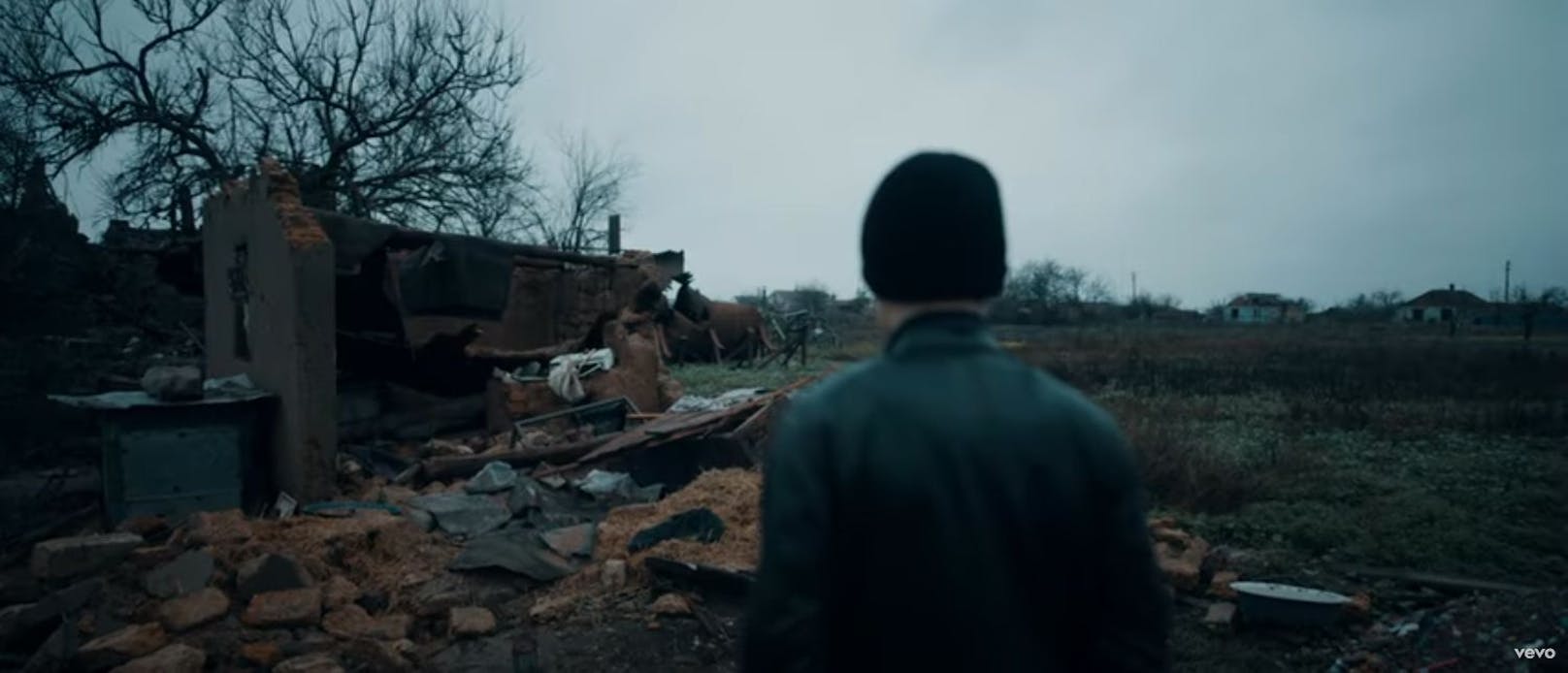 Die Eindrücke aus dem Imagine Dragons Ukraine-Video zu "Crushed" zum Durchklicken.