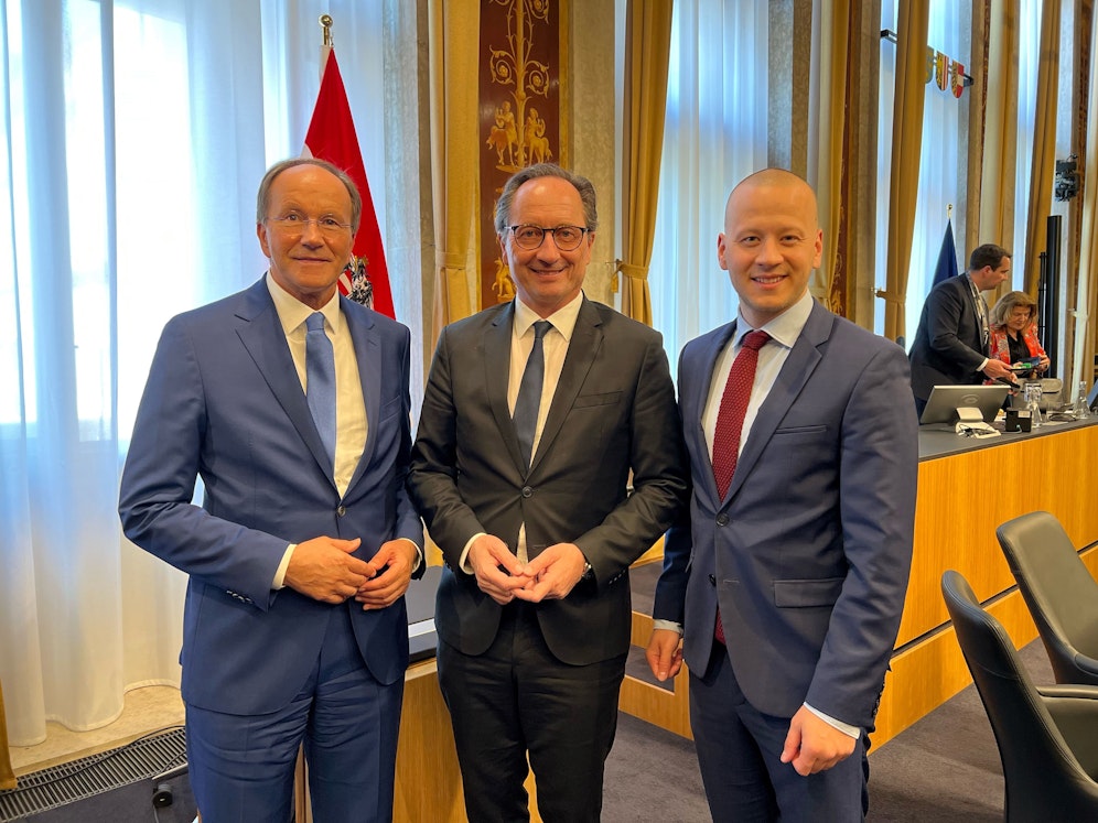 Sportlich: John-Harris-Boss Ernst Minar, Bundesratspräsident Günter Kovacs, SPÖ-Sportsprecher Maximilian Köllner