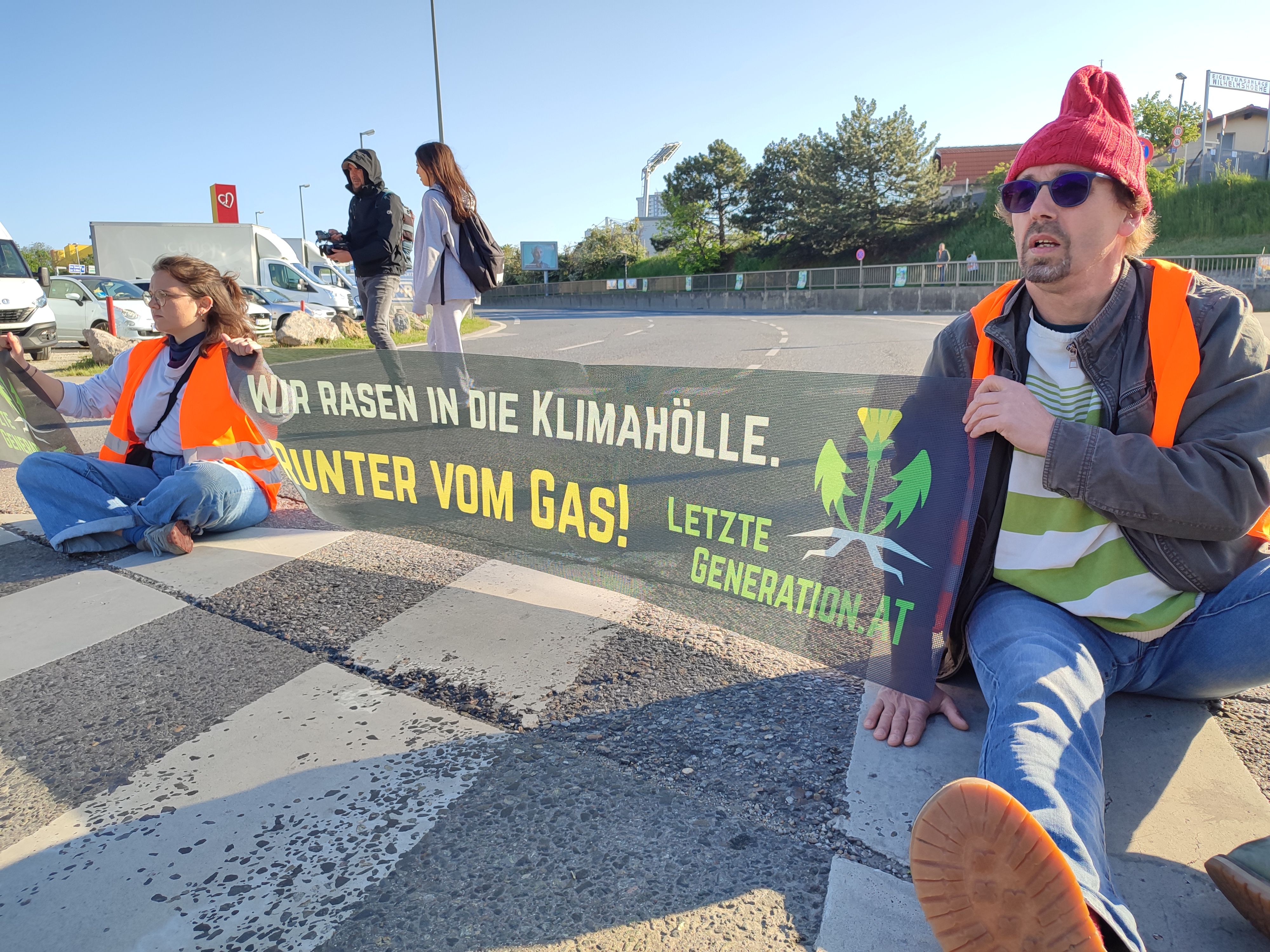 Rettung Blockiert, Patient Tot – Das Sagen Die Klima-Kleber – Wien ...