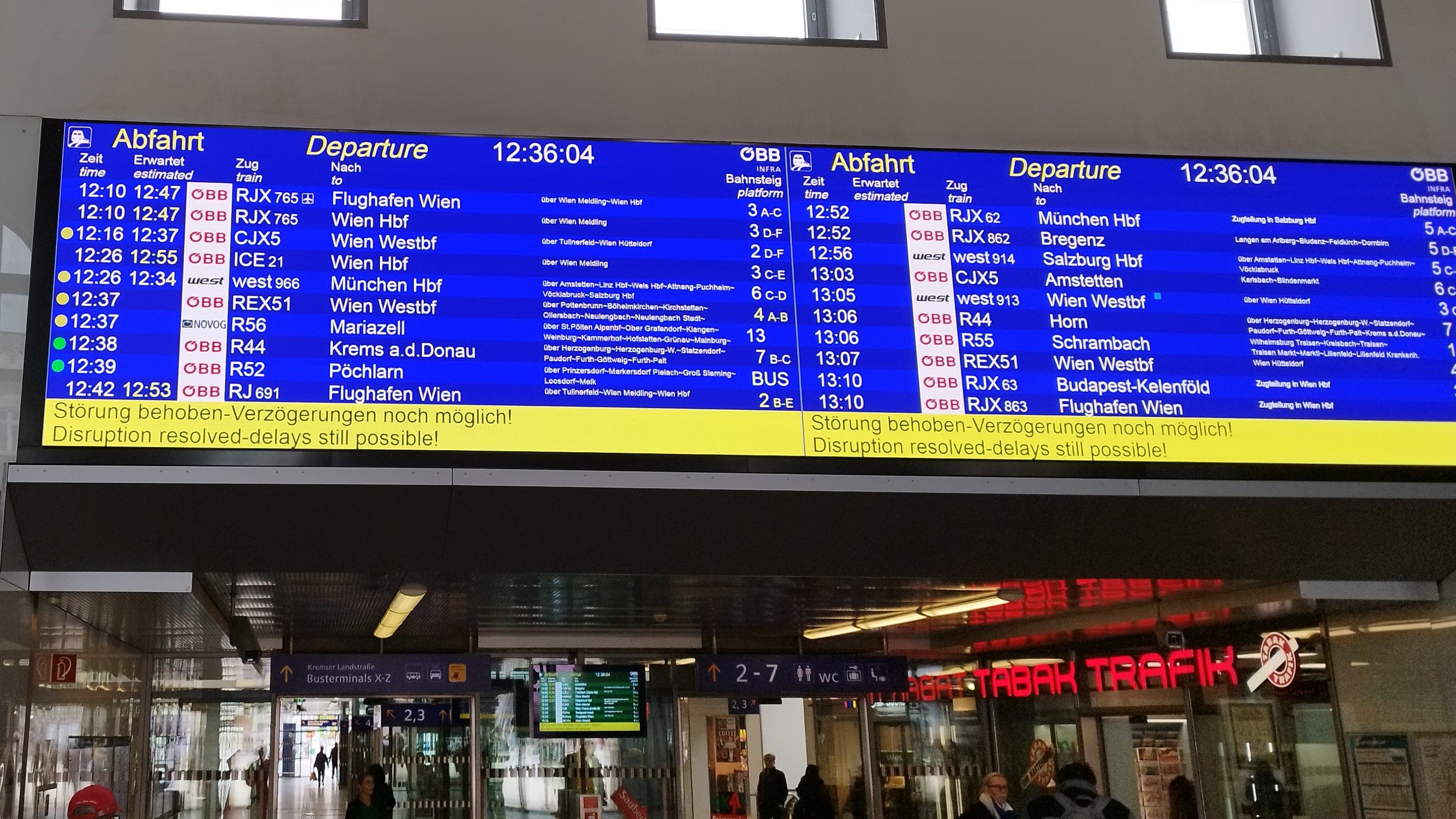 "Passiert immer was!" – Mann wütet nach ÖBB-Verspätungen