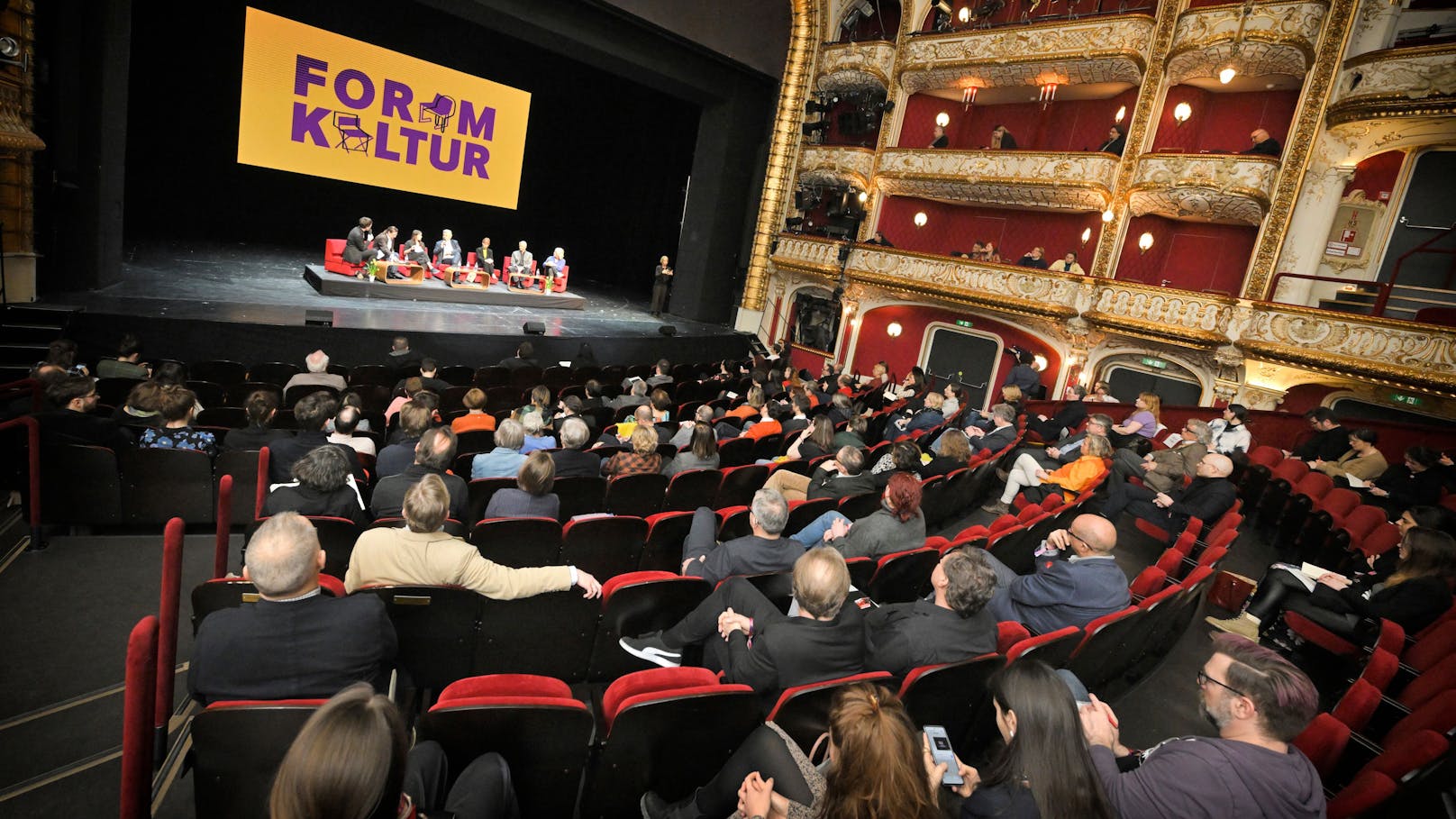 Forum Kultur im Wiener Volkstheater.