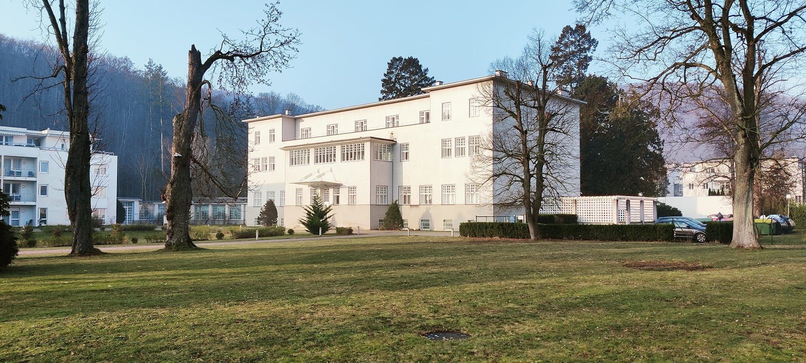 Das Sanatorium Hofmannpark in Purkersdorf bei Wien.