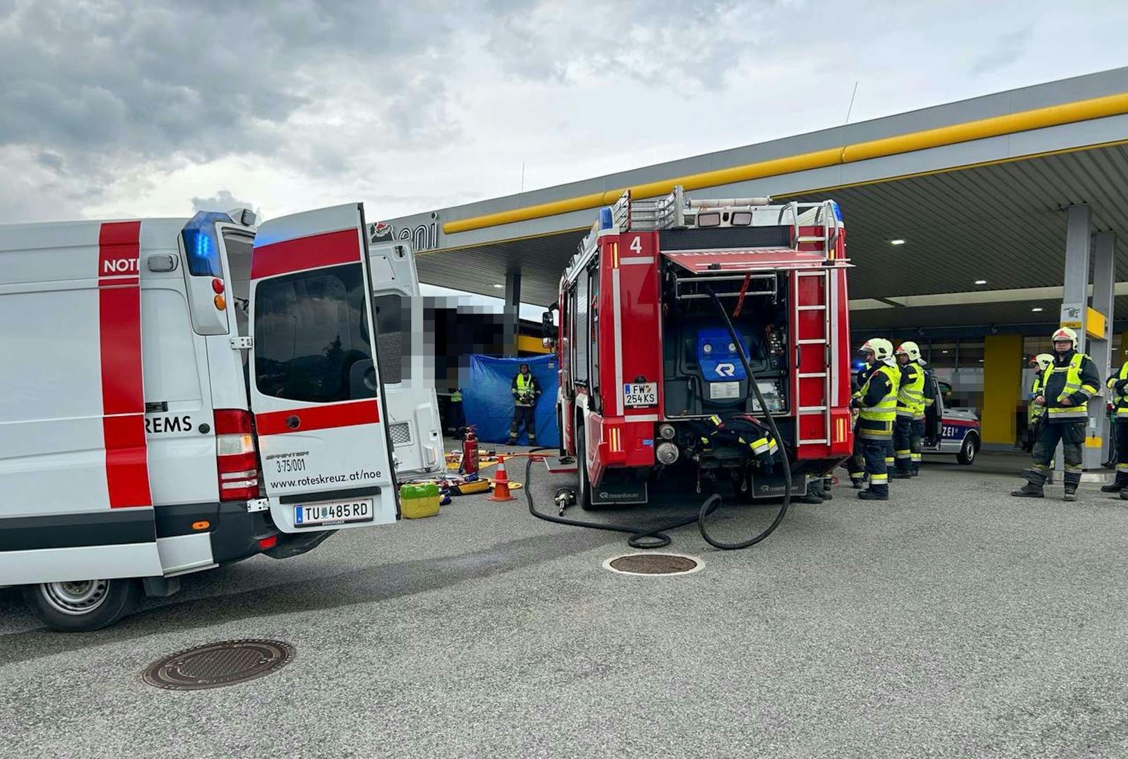 Zahlreiche Einsatzkräfte waren vor Ort.