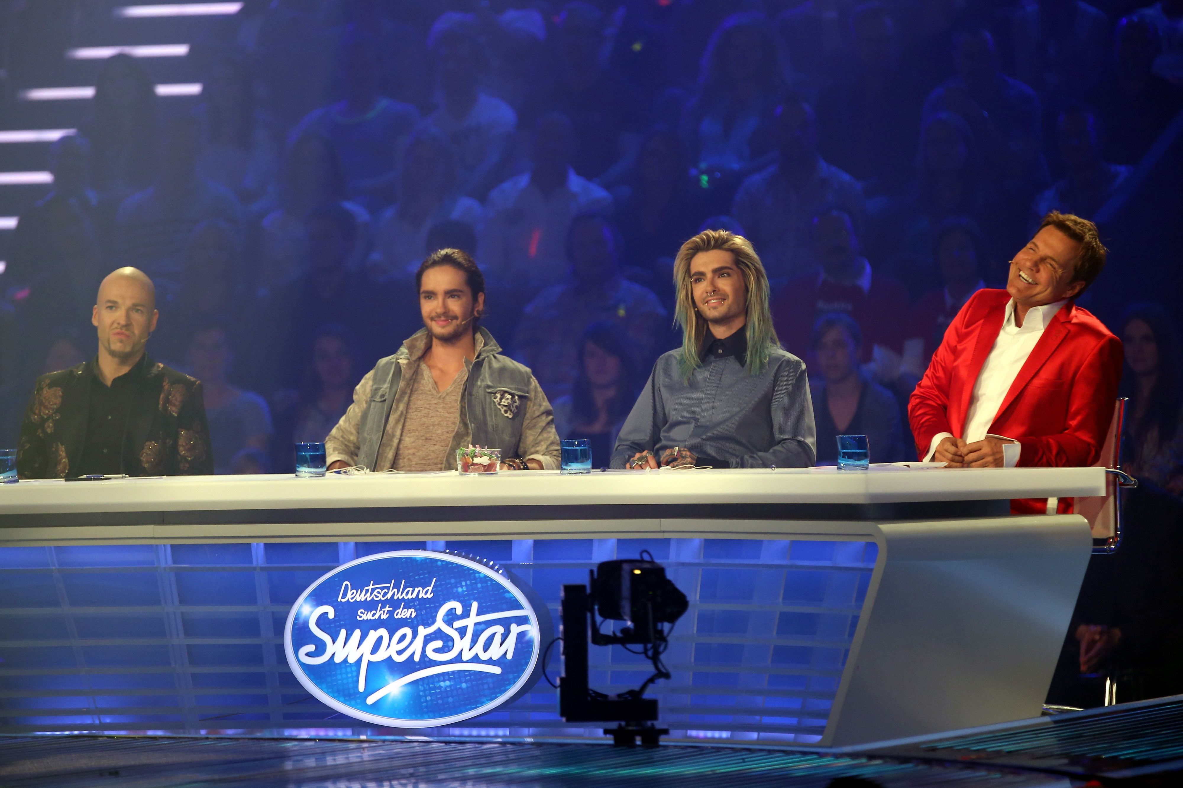 Waren sie hier schon zerstritten? Die Kaulitz-Zwillinge in der DSDS-Jury im Jahr 2012.