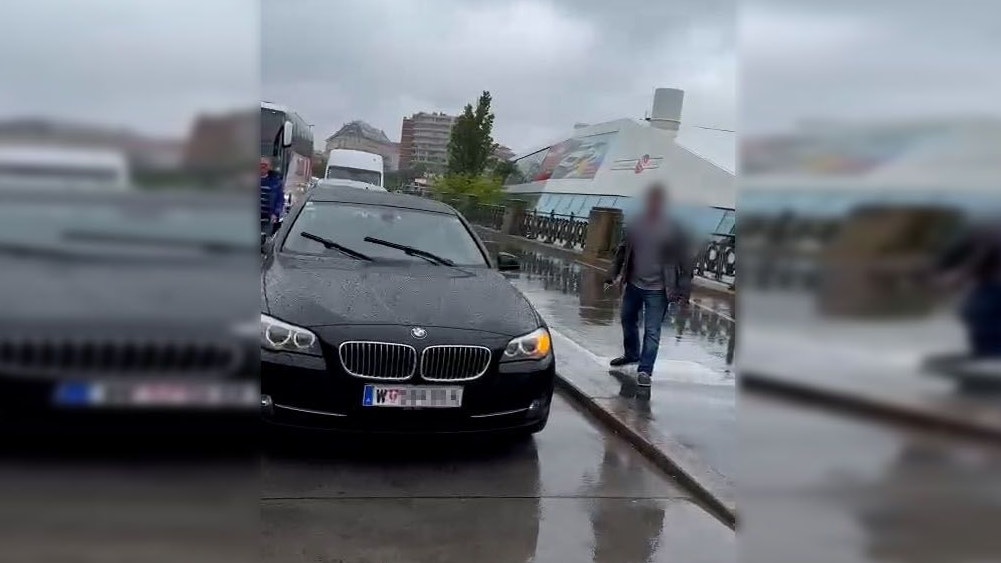 Der Mann kochte vor Wut und nahm dabei auch kein Blatt vor den Mund.