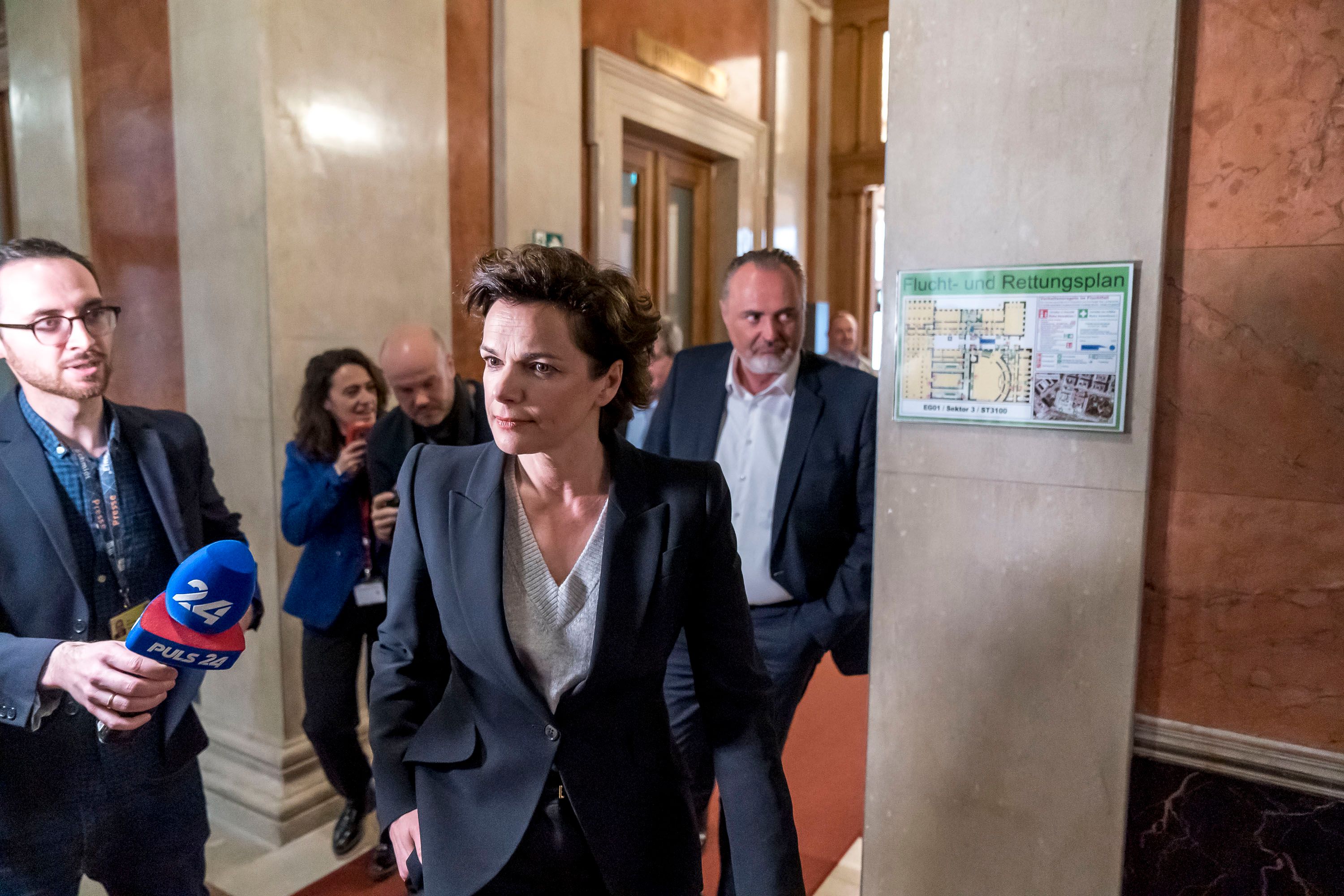 Eiserne Front gegen Türkis-Grün: Pamela Rendi-Wagner und Hans Peter Doskozil.