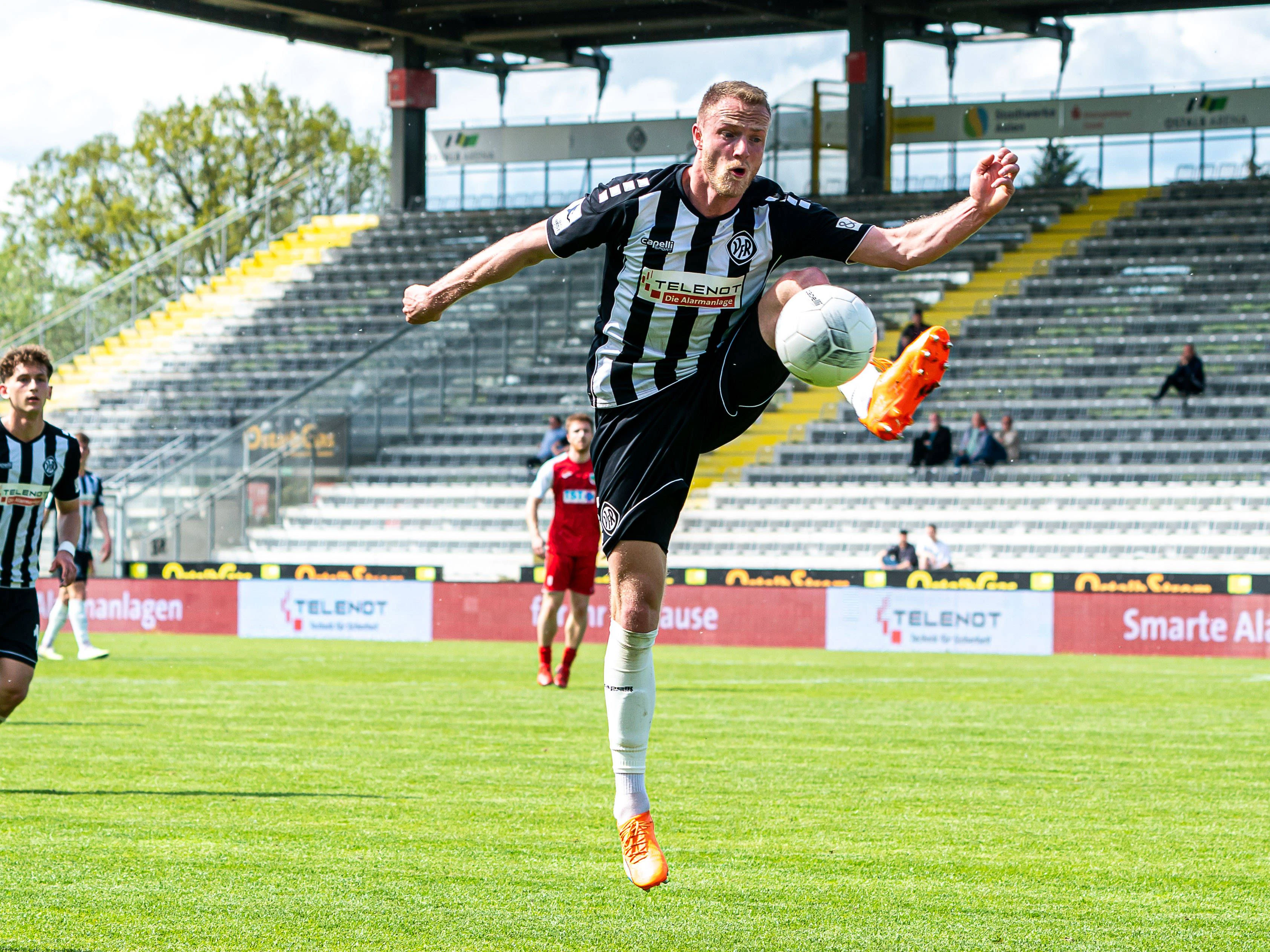 Steffen Kienle krachte gegen die Stange und verlor das Bewusstsein. 