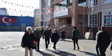 Türkei-Wahllokale jetzt zu – Behörden warnen vor Gewalt