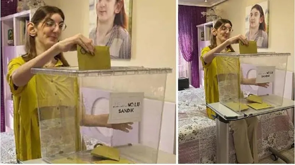 Rumeysa Gelgi hat es mit ihrer Körpergröße ins Guinnessbuch der Rekorde geschafft. Sie kann auf Grund ihrer Krankheit nur mit Hilfe kleine Distanzen laufen und nutzt daher meistens einen Rollstuhl zur Fortbewegung.