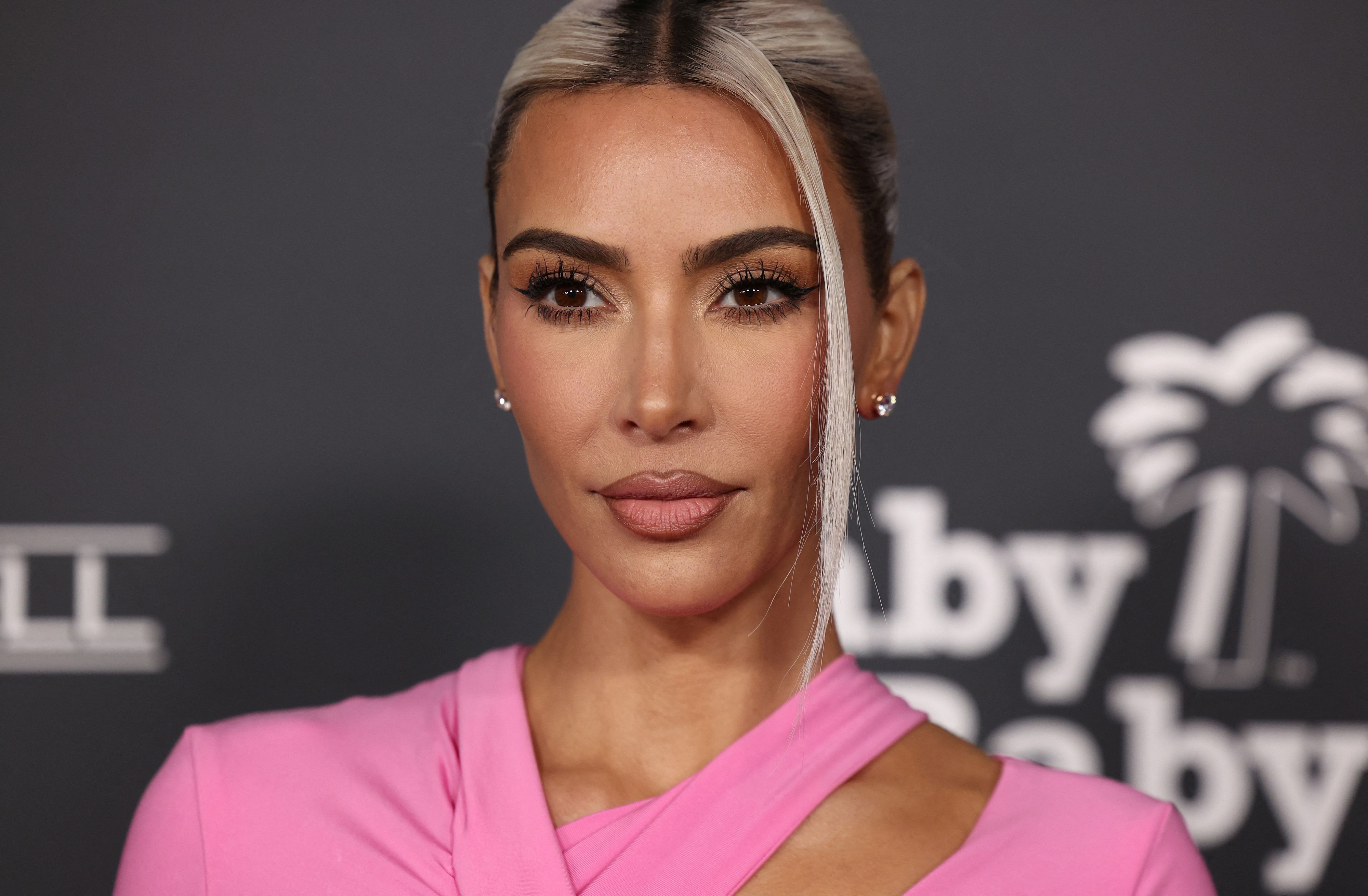 Kim Kardashian ist mit ihrem Shapeware-Unternehmen 
