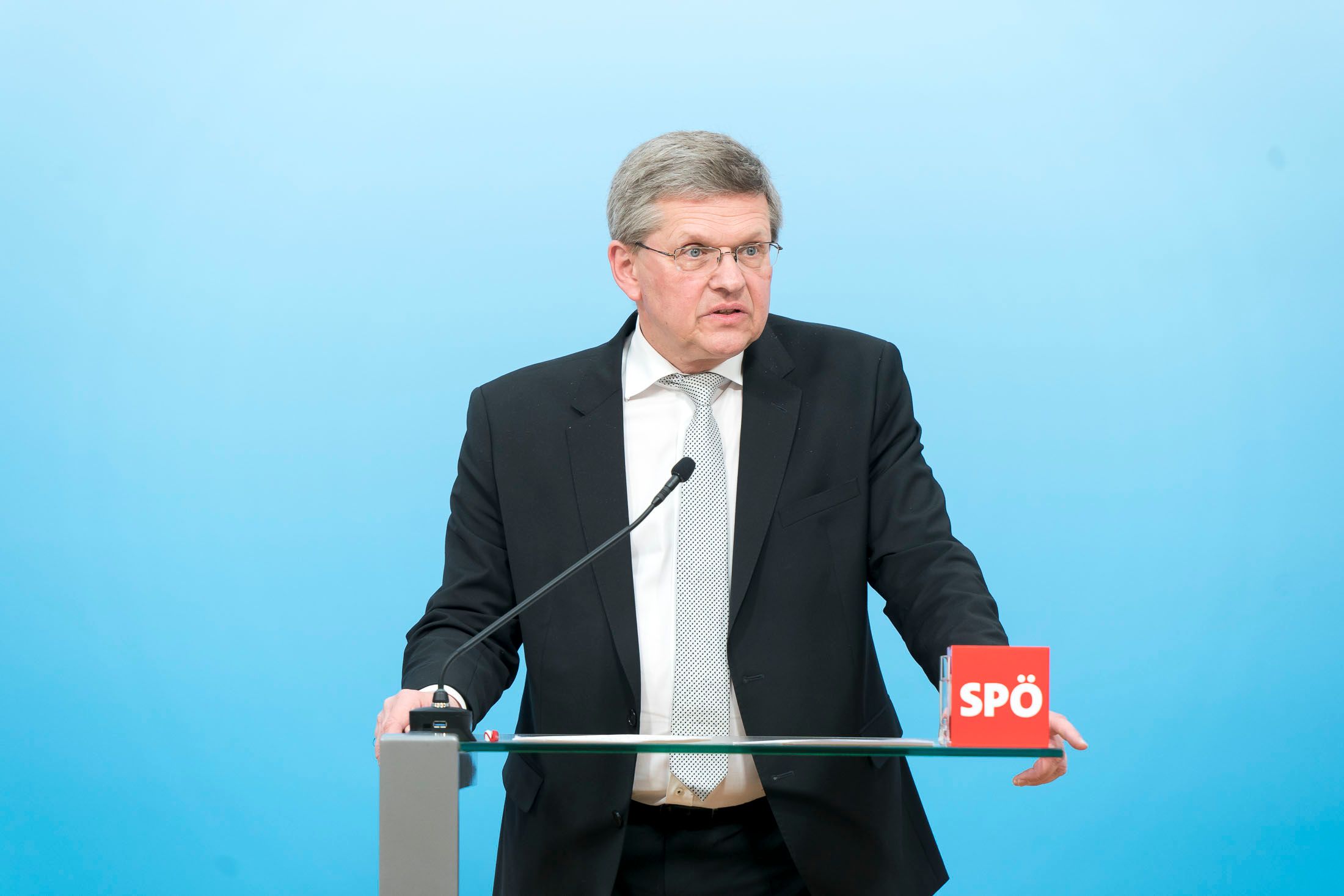 SPÖ-Bundesgeschäftsführer Christian Deutsch teilt aus. 