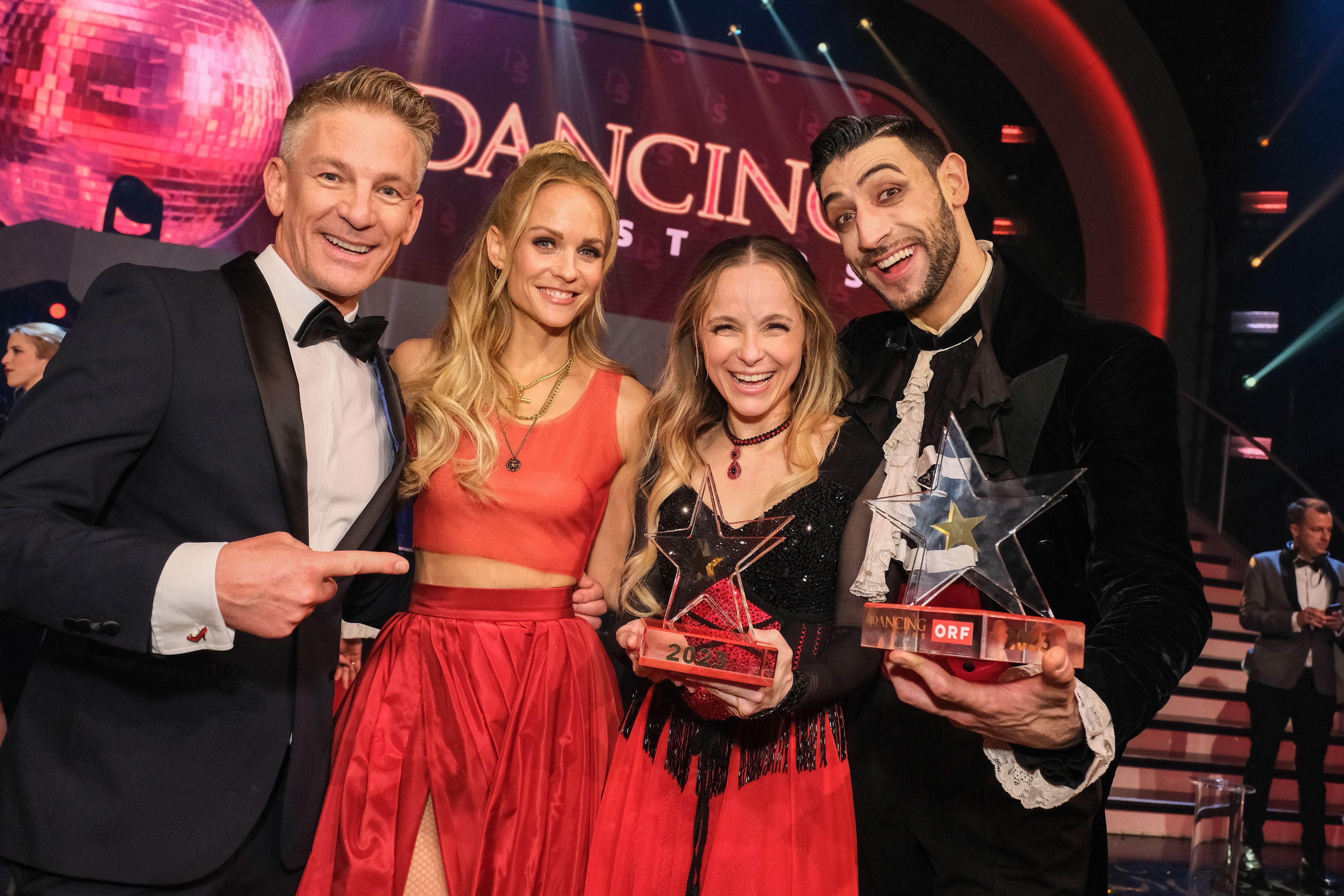 Andi Knoll, Mirjam Weichselbraun, Missy May und Dimitar Stefanin (vlnr) freuten sich über ein gelungenes 