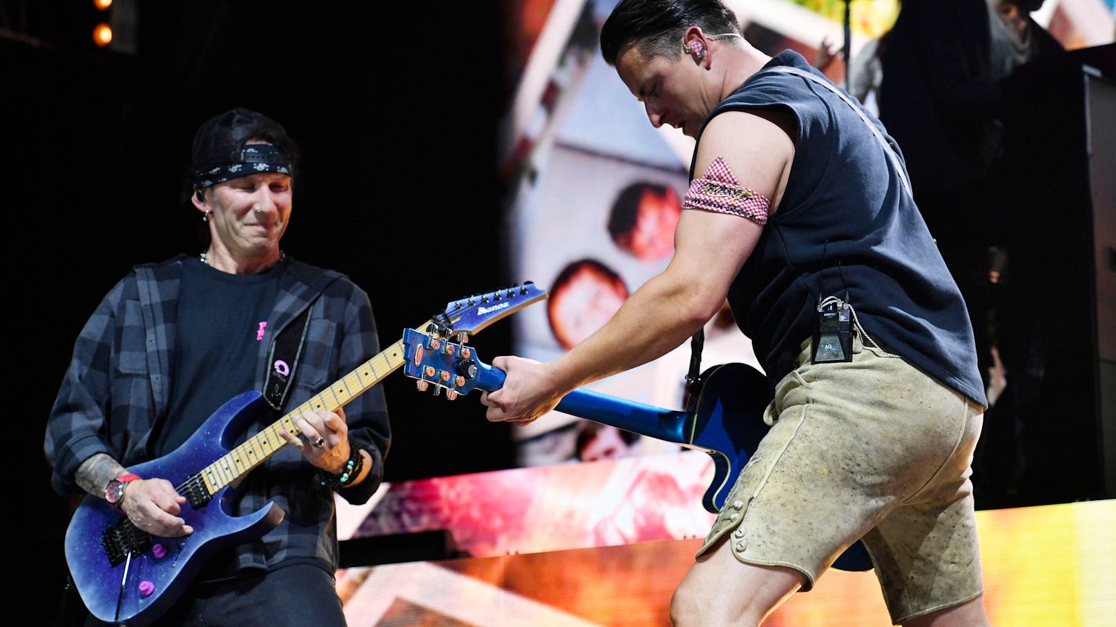 Mit seiner "Dirndl-Wahnsinn-Hulapalu!"-Tour schreibt Andreas Gabalier ein neues Kapitel der "Volks-Rock'n Roller"-Geschichte: "Meine Fans sind einfach der Wahnsinn!"