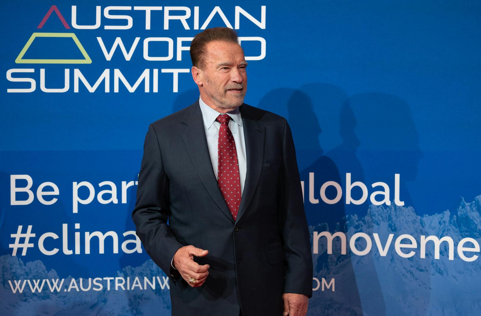World Summit in Wien – Arnie sperrt die Klima-Kleber aus