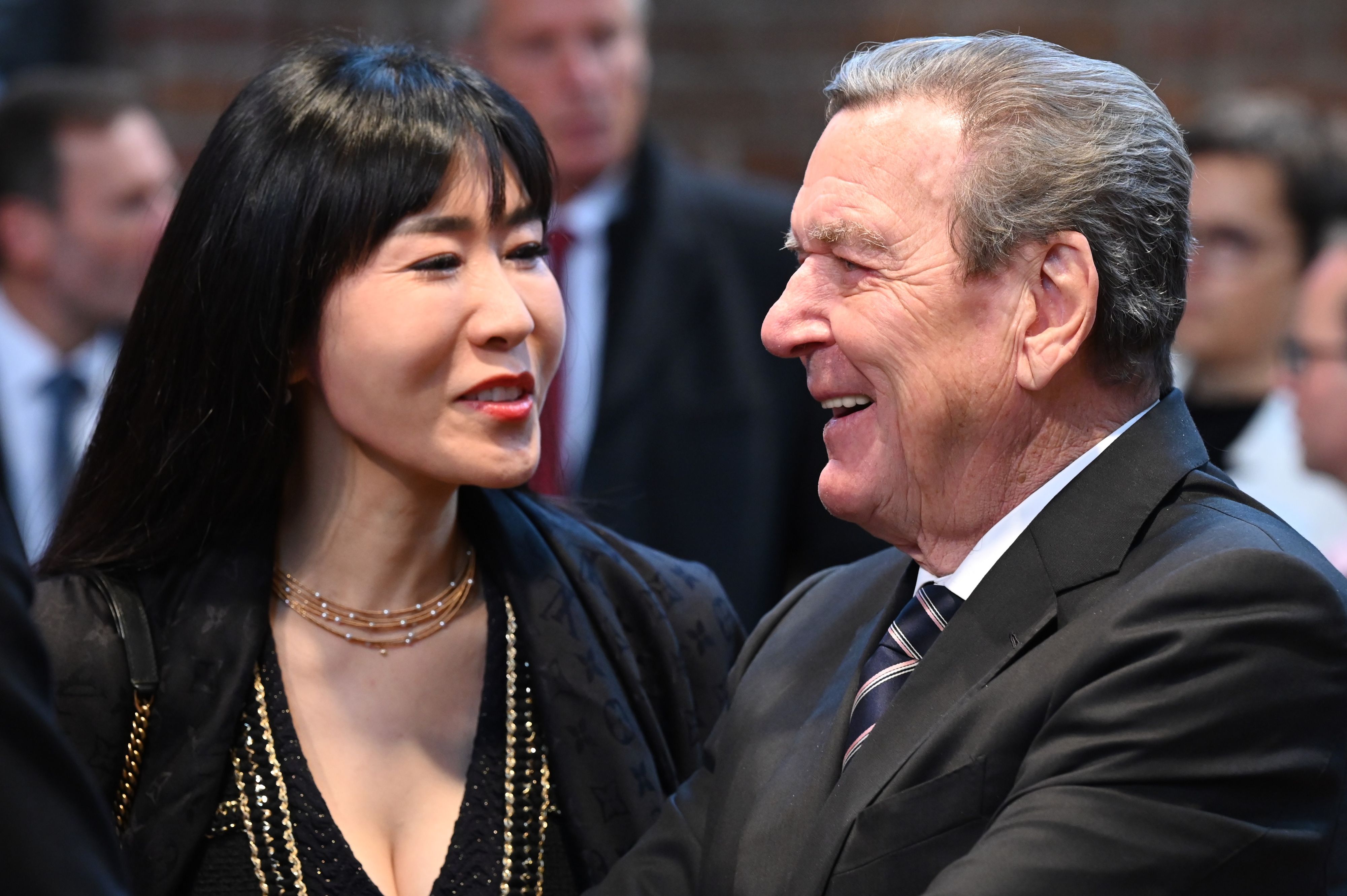 Soyeon Schröder-Kim mit ihrem Ehemann, Deutschlands Altbundeskanzler Gerhard Schröder.