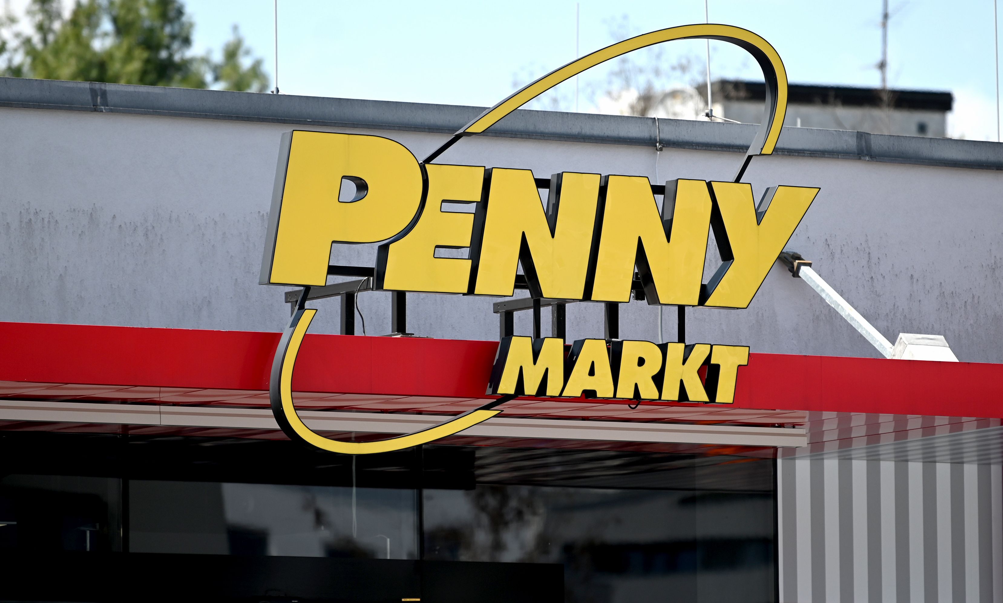 Download von www.picturedesk.com am 16.05.2023 (08:59).  ABD0005_20210422 - SALZBURG - ÖSTERREICH: ++ THEMENBILD ++ Das Logo der Lebensmittelhandelskette Penny-Markt am Mittwoch, 21. April 2021. - FOTO: APA/BARBARA GINDL - 20210421_PD14577 - Rechteinfo: Rights Managed (RM)