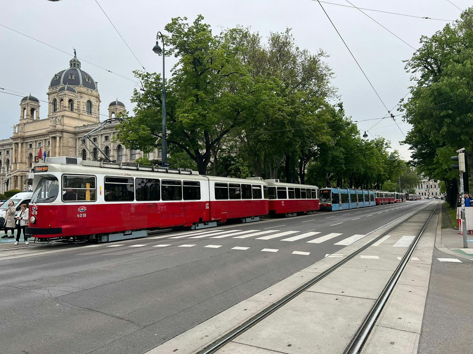 Bim-Stau in Wien wegen den Klima-Klebern.