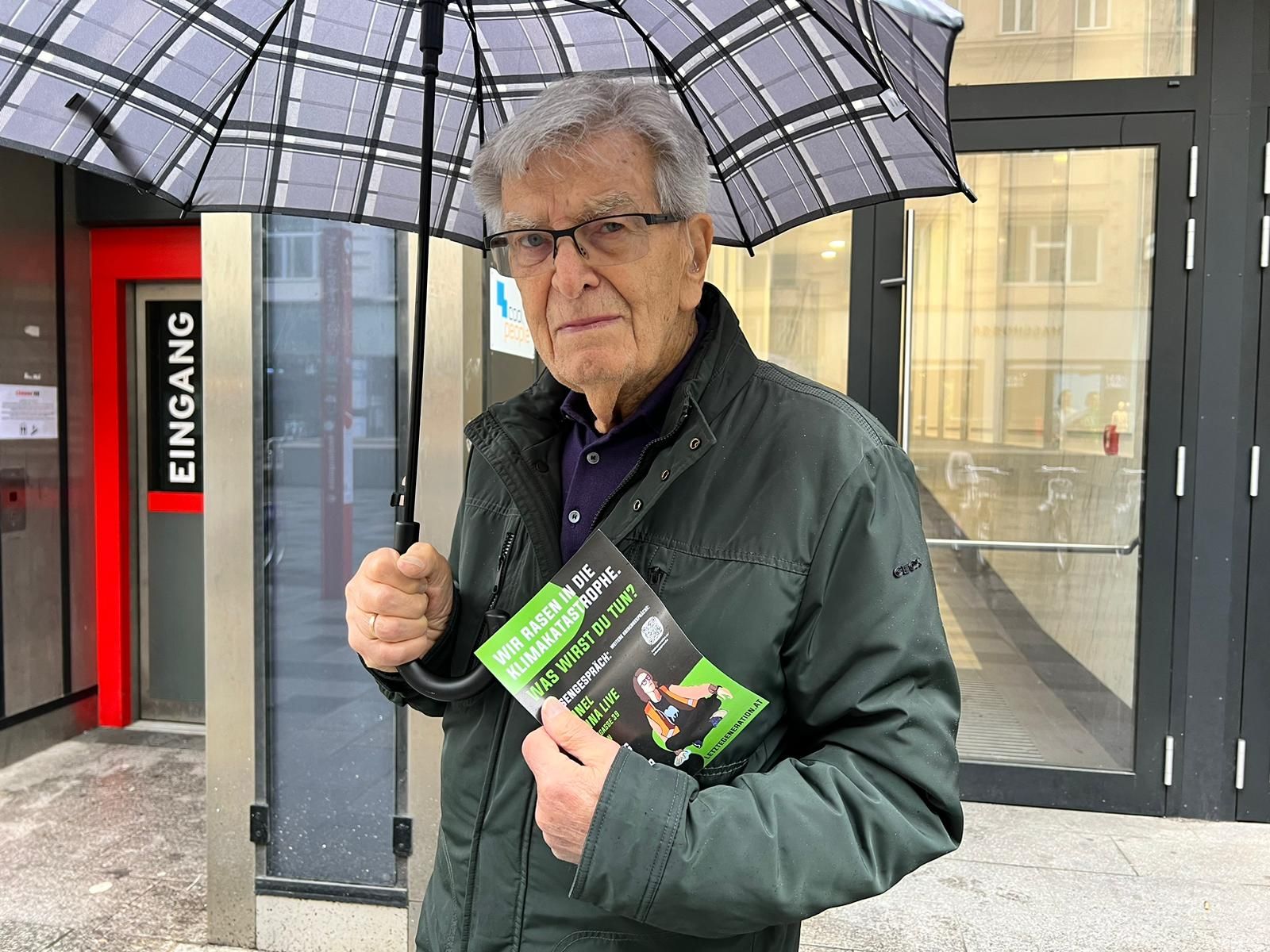 Alfred (81) findet die Aktion sinnvoll.