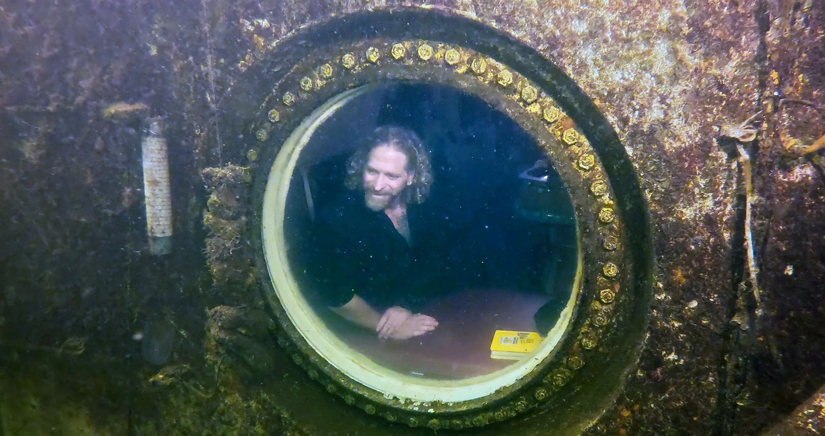 Weltrekord: Mann lebt über 2 Monate unter Wasser