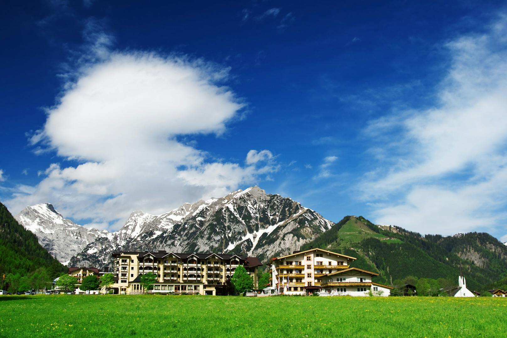 Im malerischen Salzburger Lungau soll ein Groß-Hotel gebaut werden – die Bevölkerung will das zu verhindern wissen. (Symbolbild)