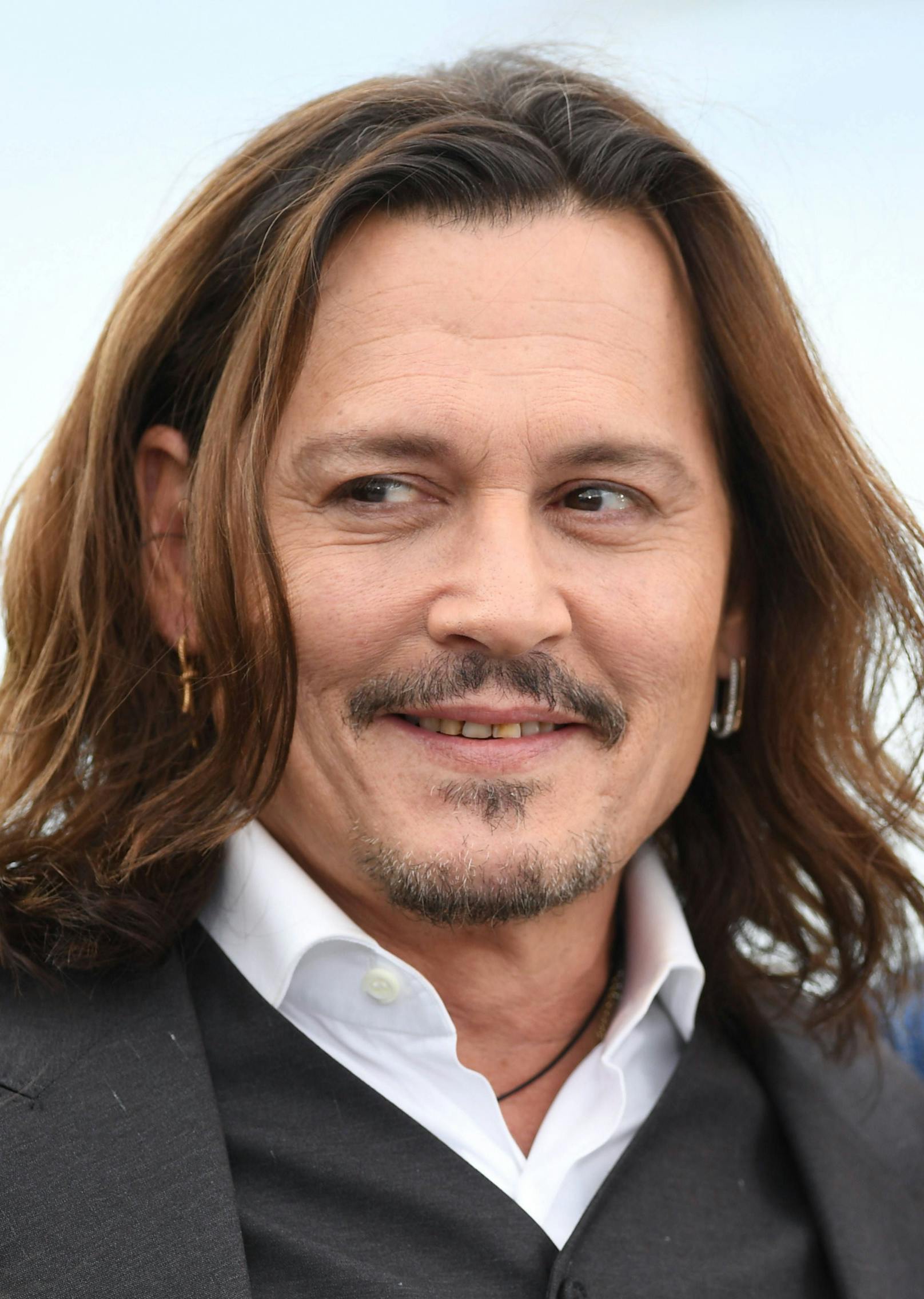 Fans zeigen sich schockiert über die Zähne von Johnny Depp.