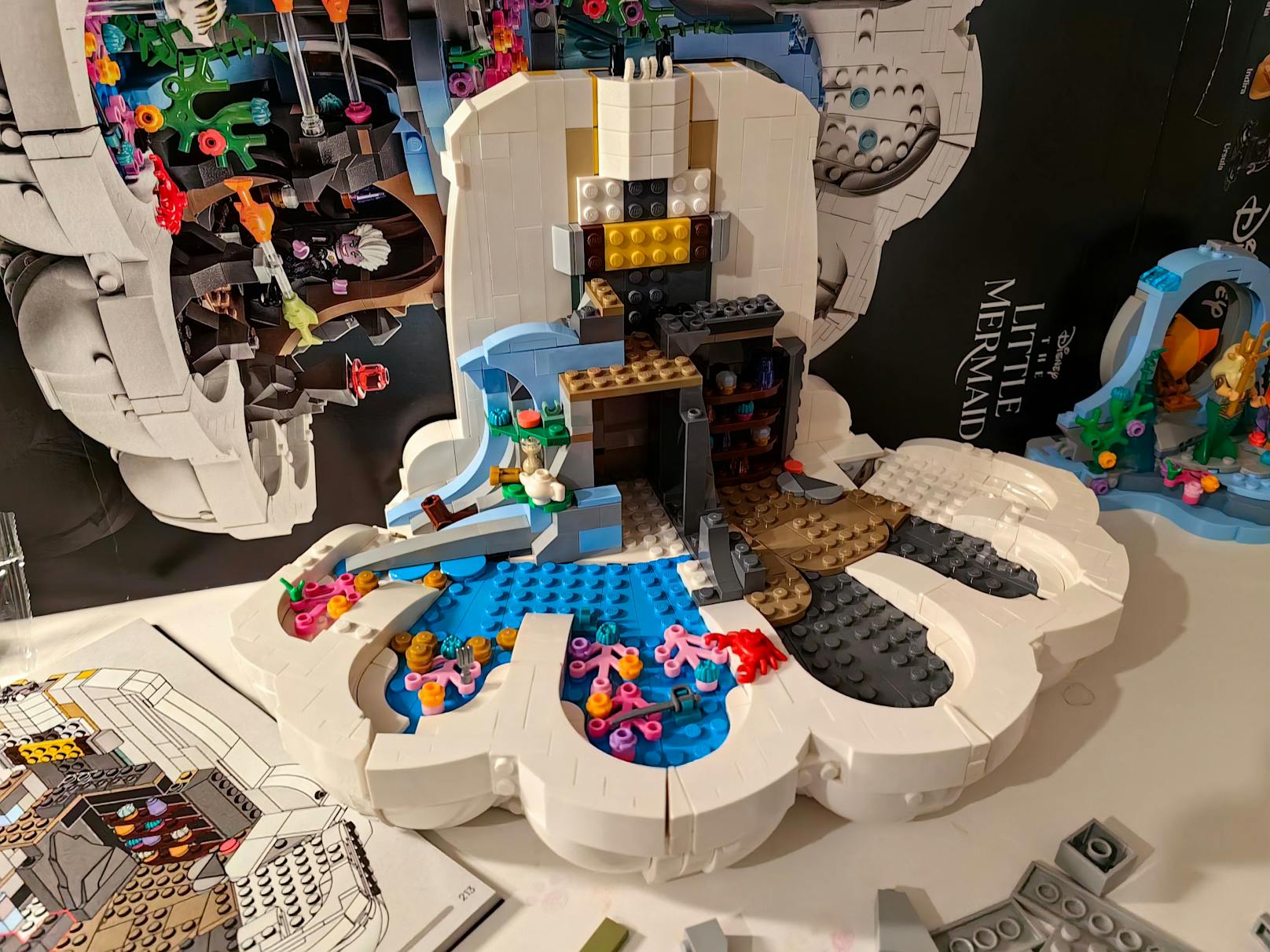 Selbst erfahrene LEGO-Bauer wird es hier nicht langweilig werden. Das eigentliche Highlight ist jedoch die Komposition dieses Sets!