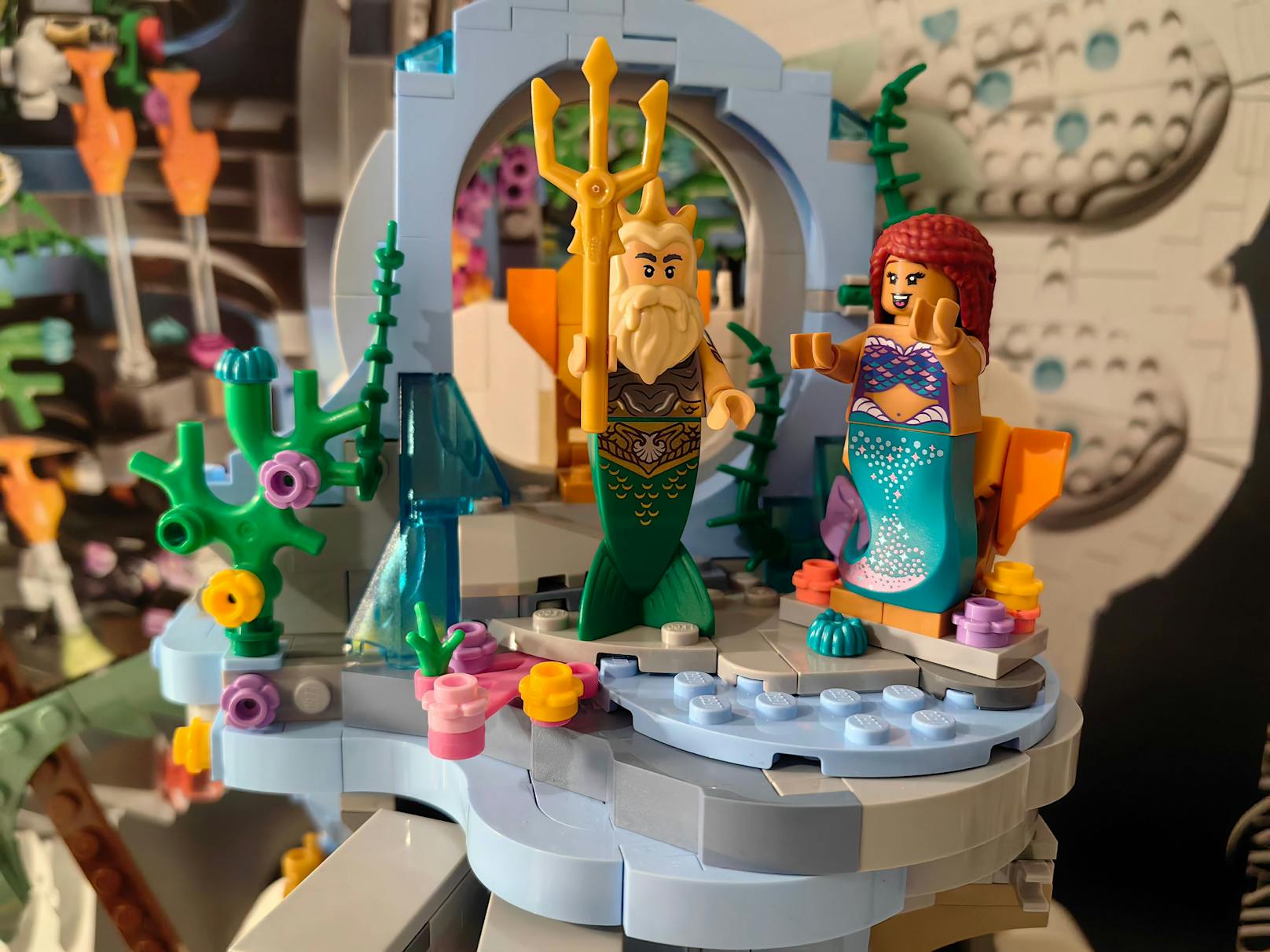 LEGO Arielles königliche Muschel – es ist vor allem der Kopf von Triton, der hier interessant ist, mit dieser Bart-/Haar-/Kronen-Kombination.