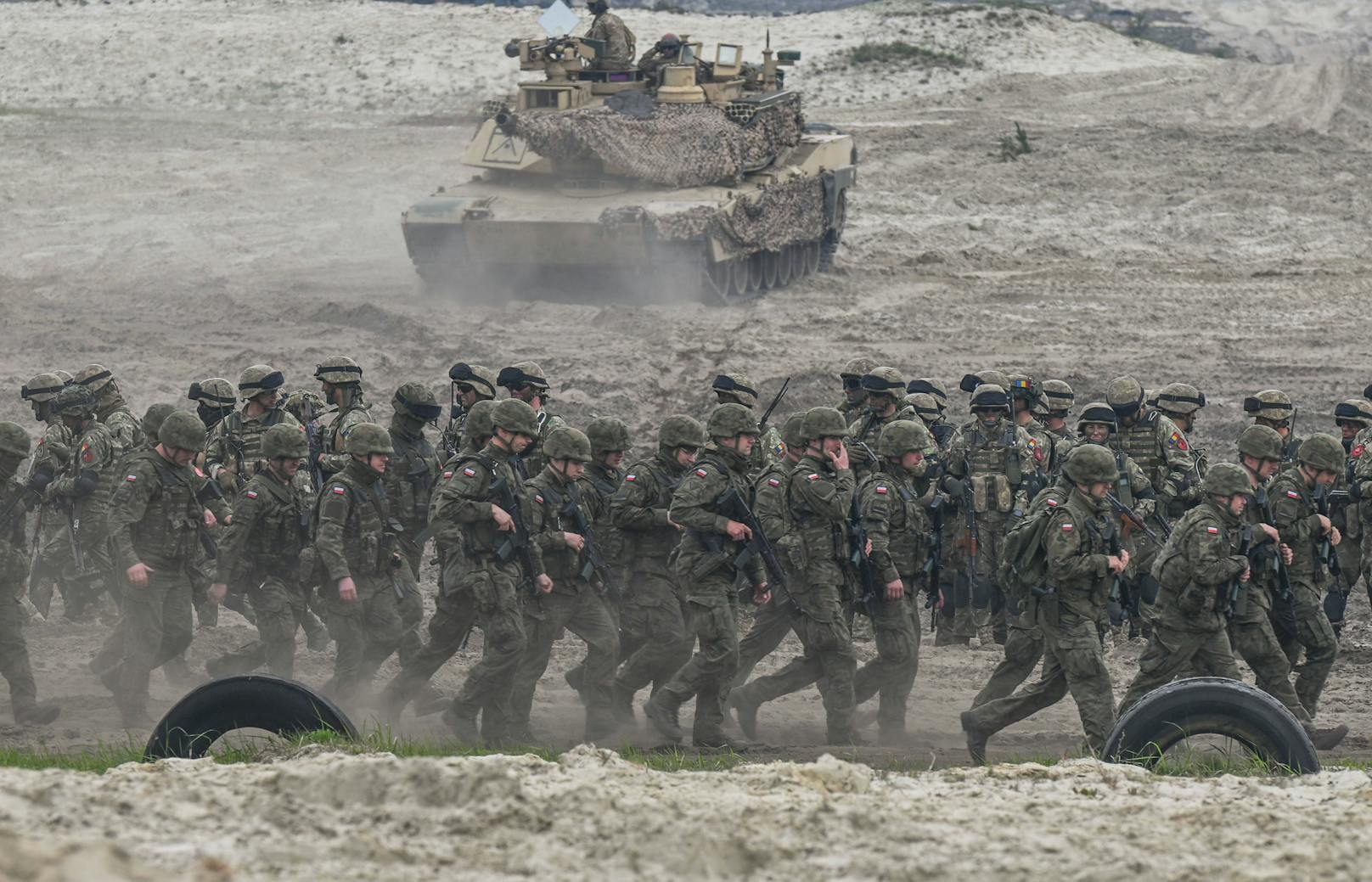 Bei "Anakonda-23" proben 12.000 Soldaten der polnischen Armee und NATO-Bündnispartnern die Landesverteidigung.